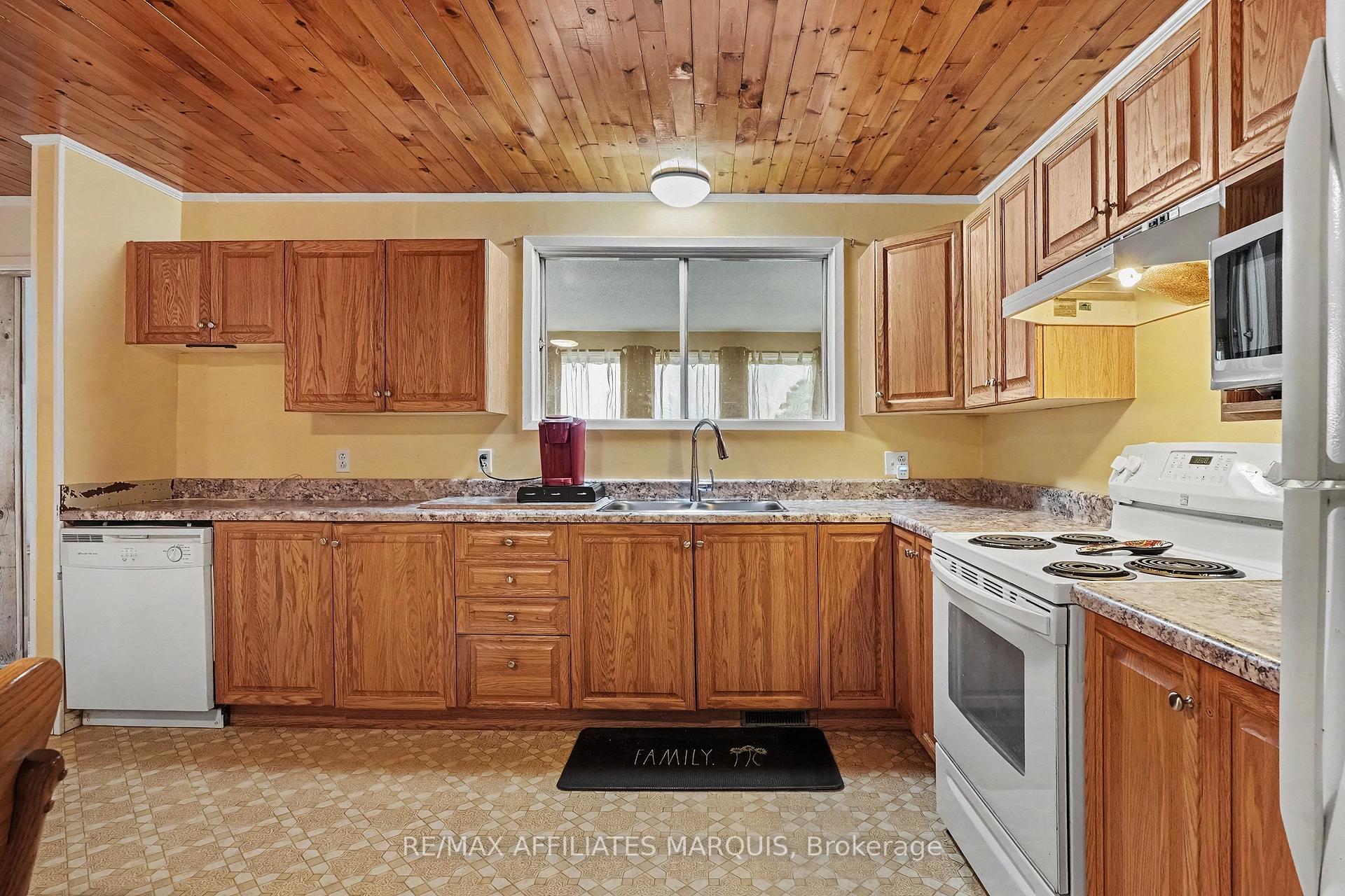 Photo 9 of 733 Rosedale Road, Montague, Montague Twp — HOMEH