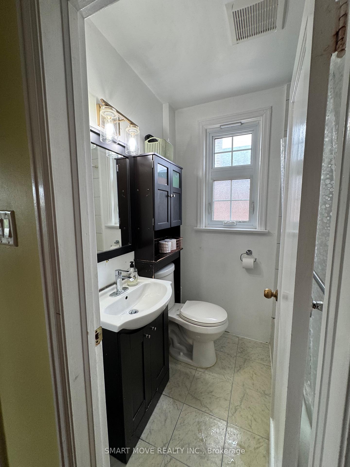 Photo 14 of 66 Beechborough Avenue, North York, Beechborough-Greenbrook — HOMEH