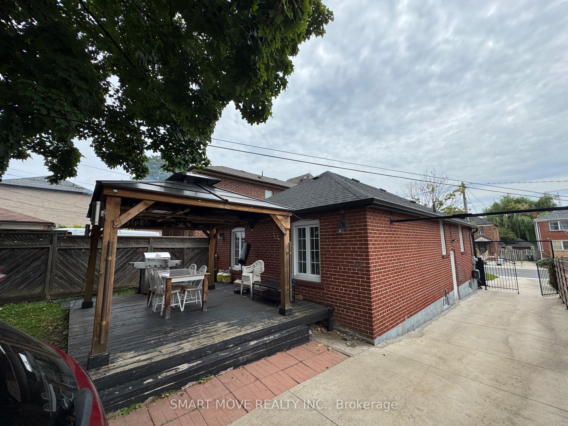 Photo 26 of 66 Beechborough Avenue, North York, Beechborough-Greenbrook — HOMEH