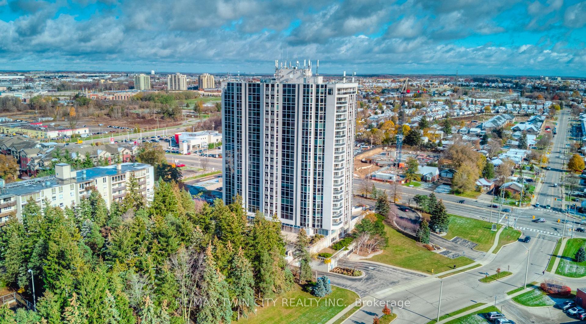 Photo 1 of Unit 905, 190 Hespeler Road, Cambridge, Greenway-Chaplin — HOMEH
