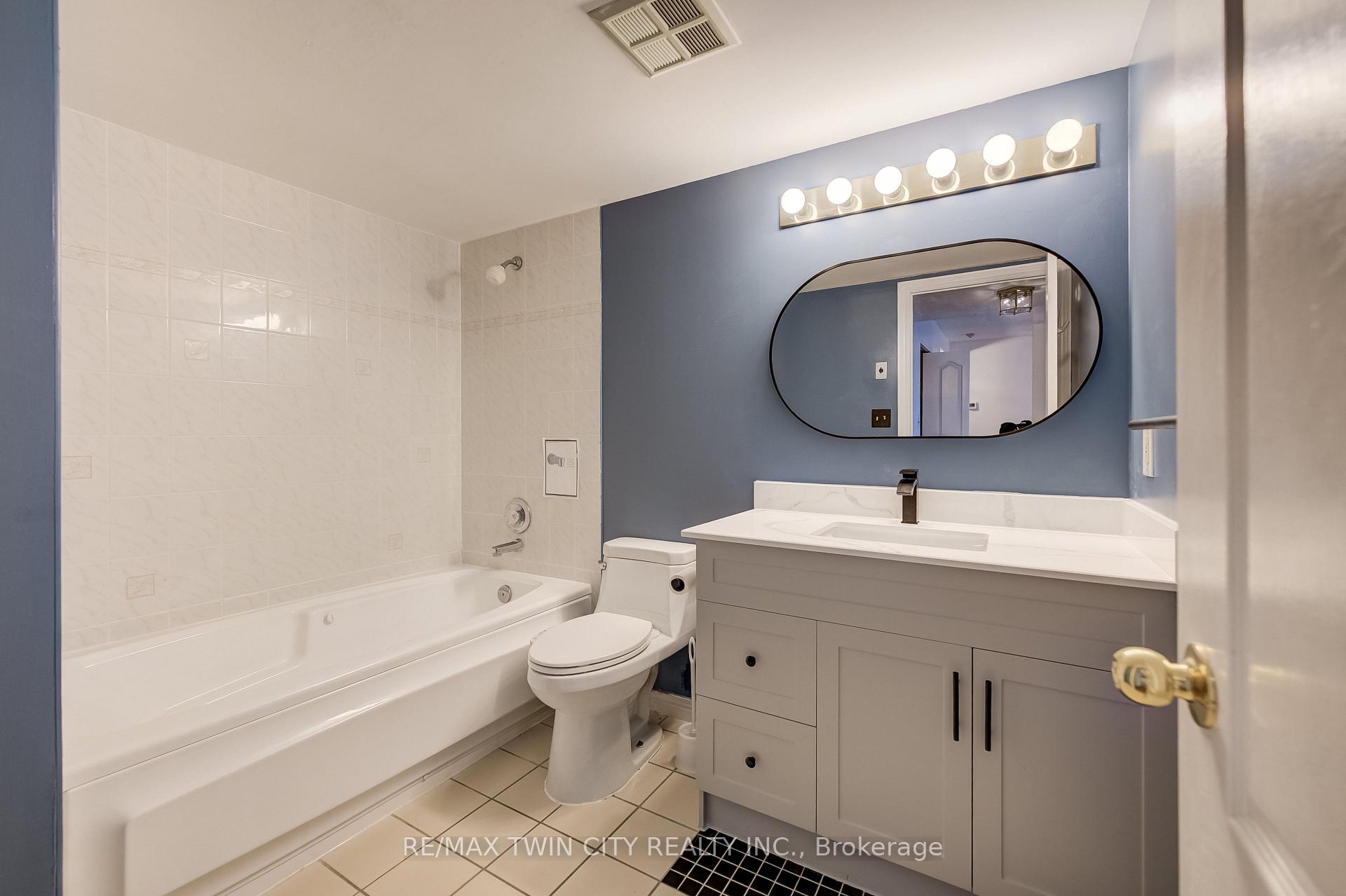 Photo 15 of Unit 905, 190 Hespeler Road, Cambridge, Greenway-Chaplin — HOMEH
