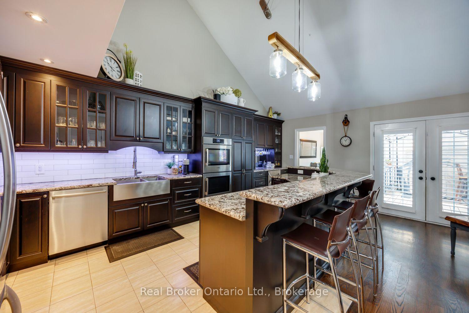 Photo 6 of 11 Greenaway Circle, Port Hope — HOMEH