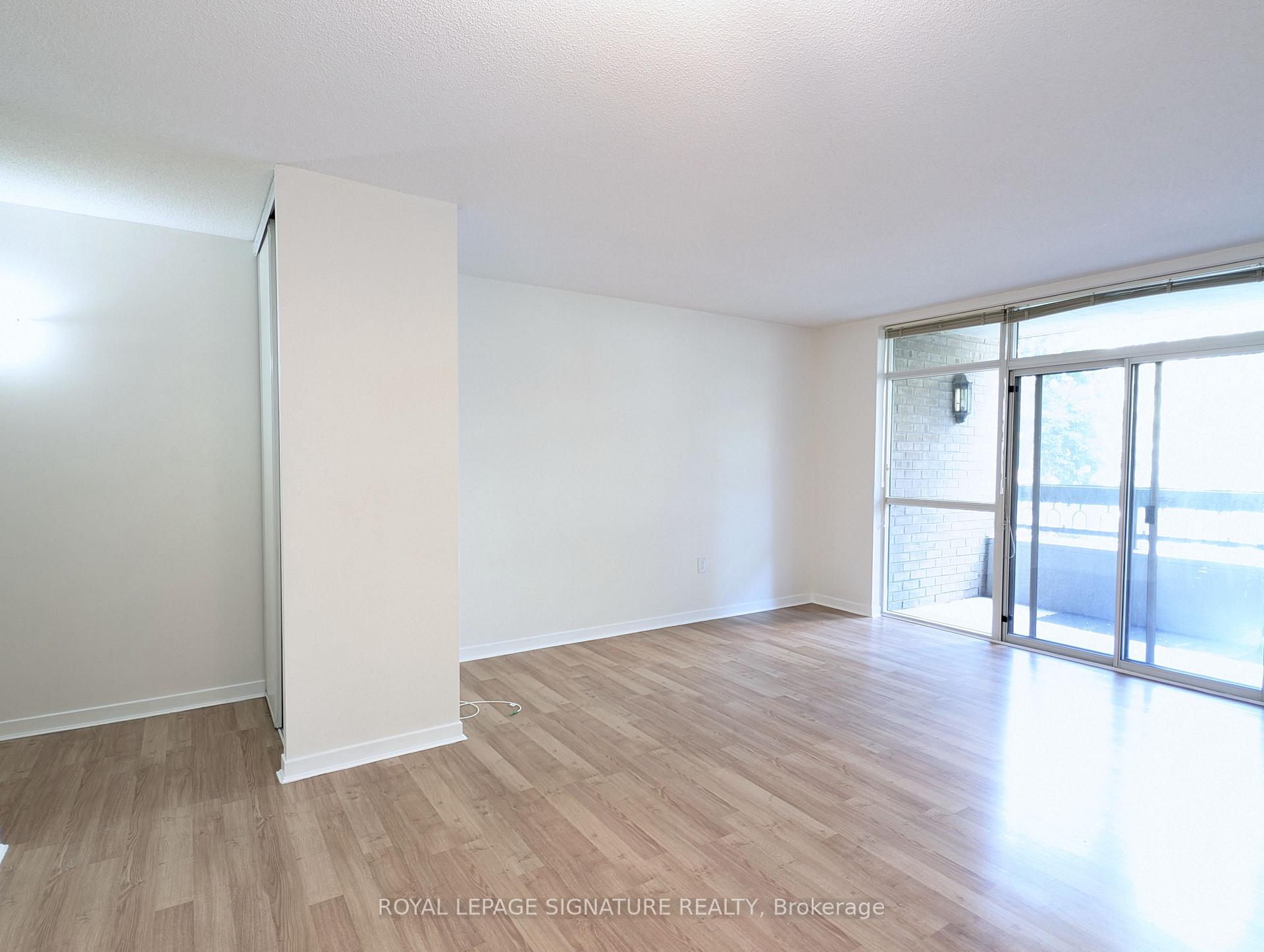 Photo 4 of Unit 206, 284 Bloor Street W, Toronto, The Annex — HOMEH