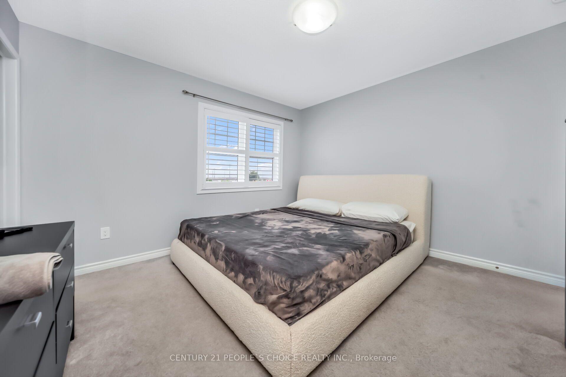Photo 28 of 74 Metro Crescent, Brampton, Northwest Brampton — HOMEH