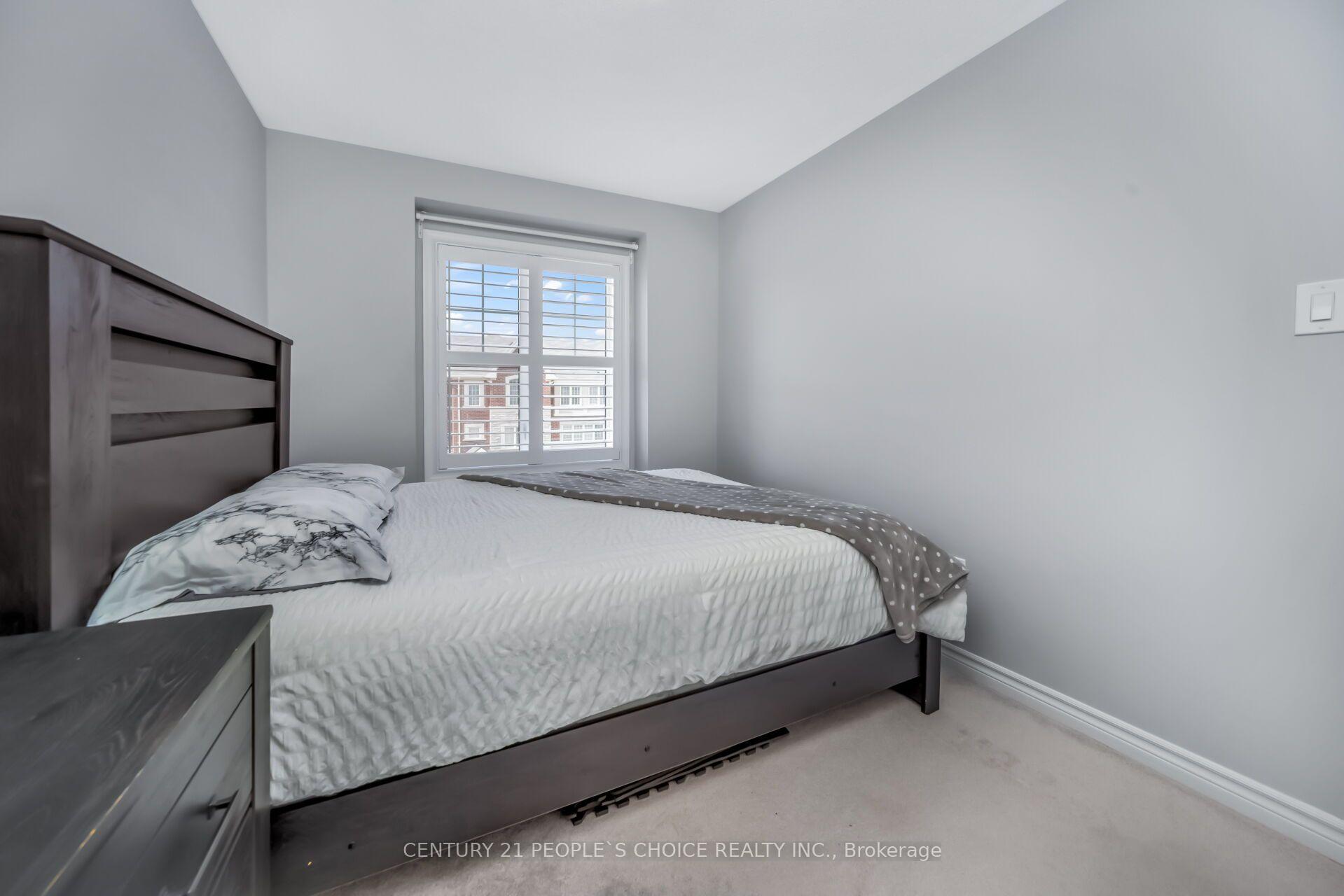 Photo 33 of 74 Metro Crescent, Brampton, Northwest Brampton — HOMEH