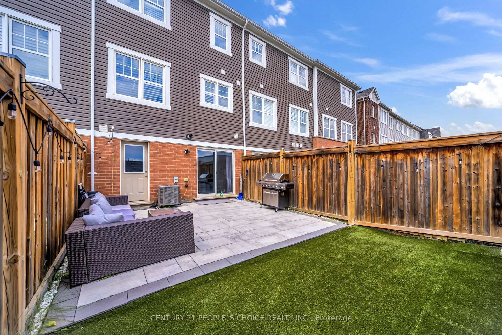 Photo 42 of 74 Metro Crescent, Brampton, Northwest Brampton — HOMEH