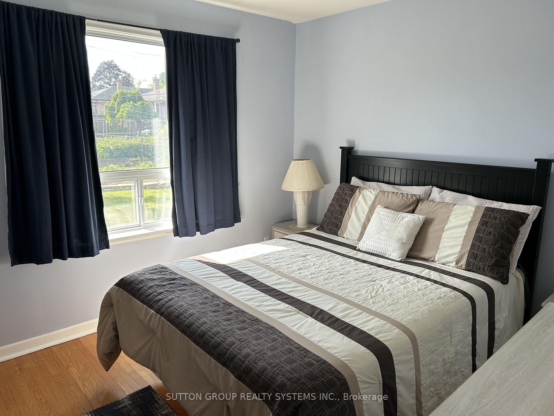 Photo 22 of 20 Taysham Crescent, Etobicoke, Thistletown-Beaumonde Heights — HOMEH