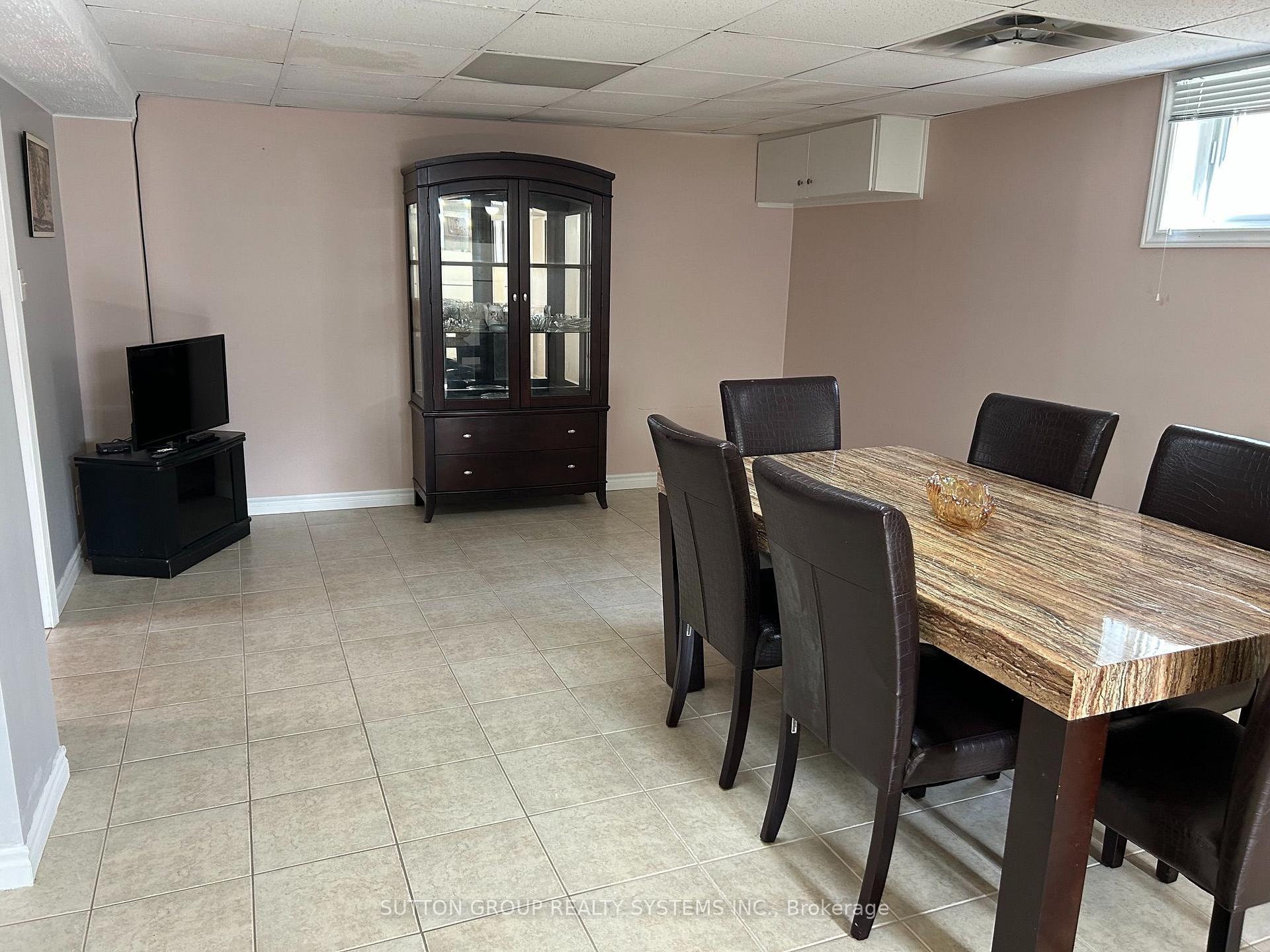 Photo 33 of 20 Taysham Crescent, Etobicoke, Thistletown-Beaumonde Heights — HOMEH
