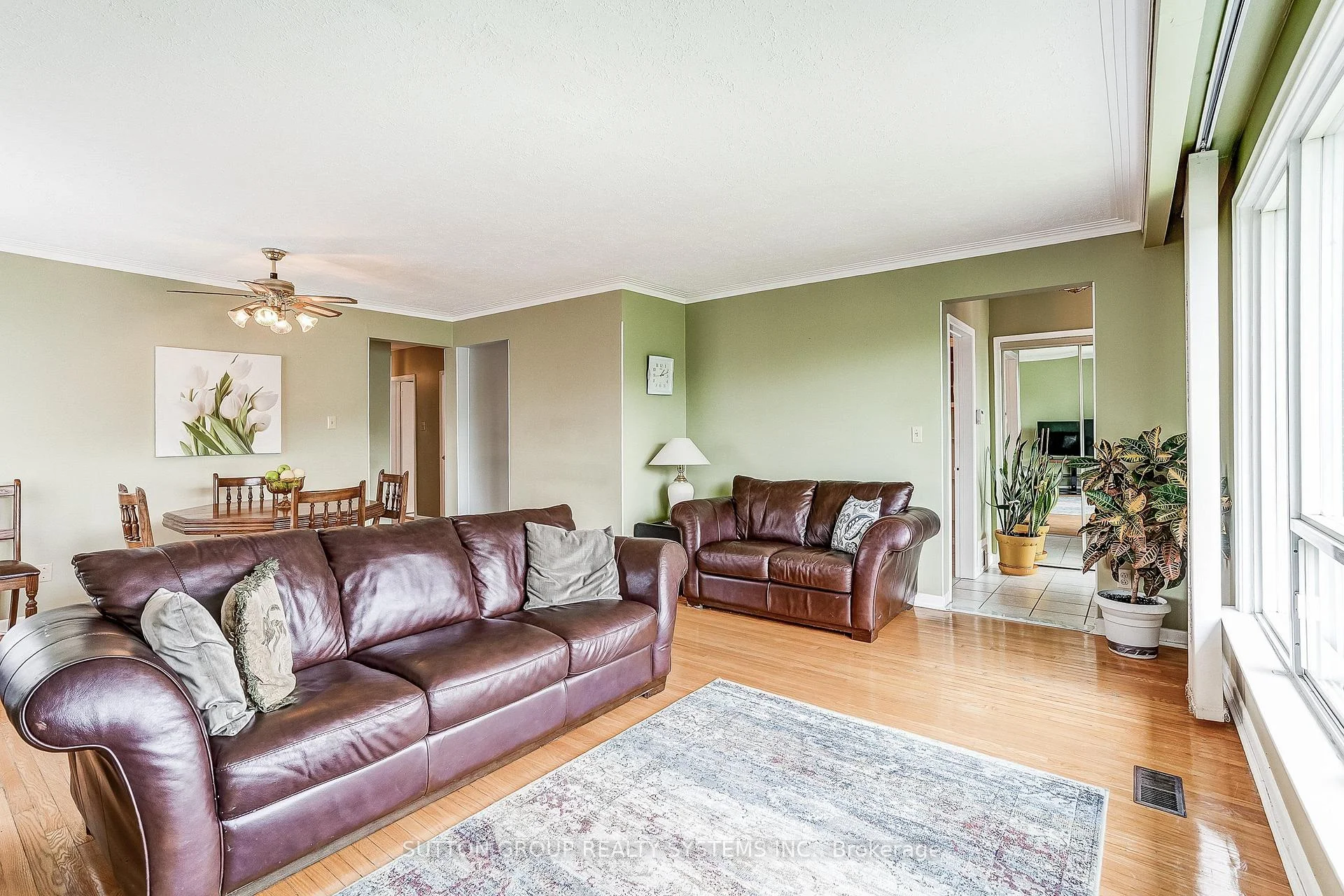 Photo 17 of 20 Taysham Crescent, Etobicoke, Thistletown-Beaumonde Heights — HOMEH