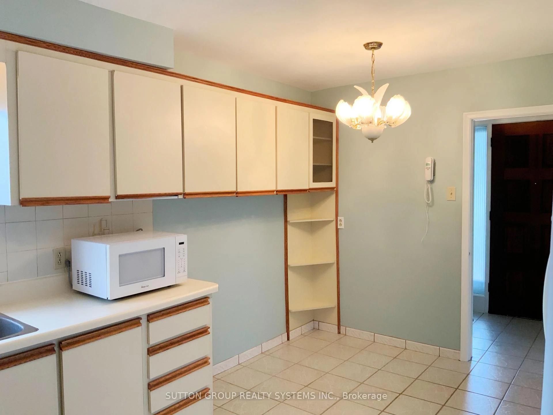 Photo 19 of 20 Taysham Crescent, Etobicoke, Thistletown-Beaumonde Heights — HOMEH