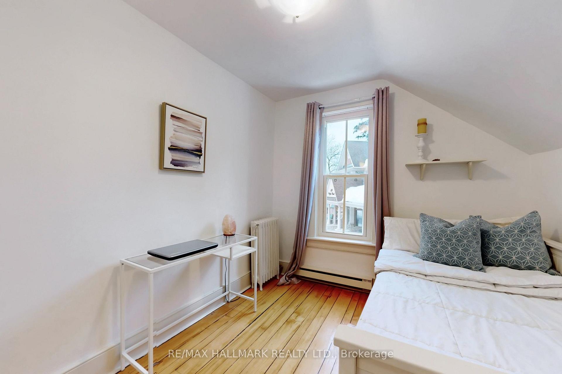 Photo 30 of 64 Powell Street, Richmond Hill, Mill Pond — HOMEH