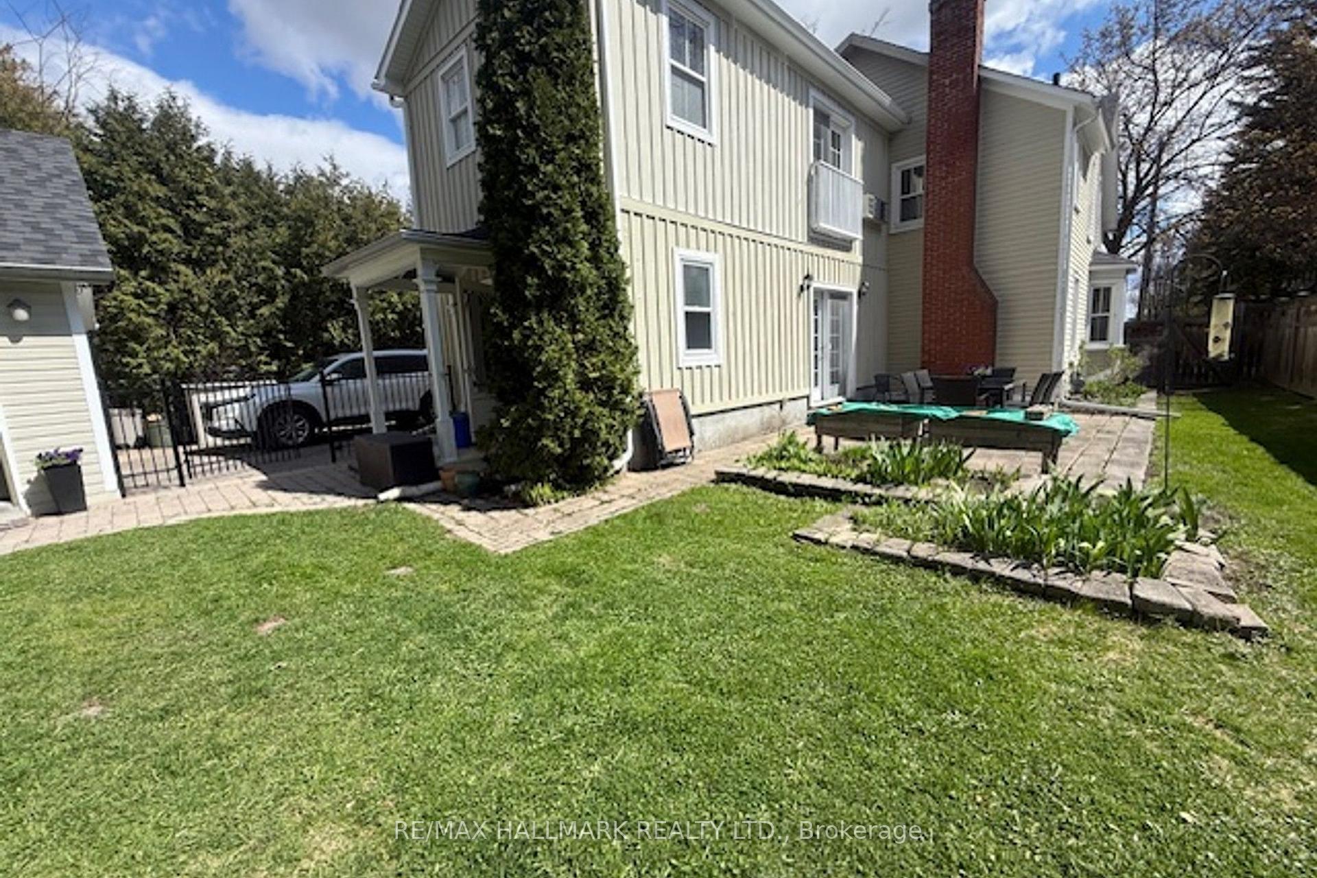 Photo 48 of 64 Powell Street, Richmond Hill, Mill Pond — HOMEH