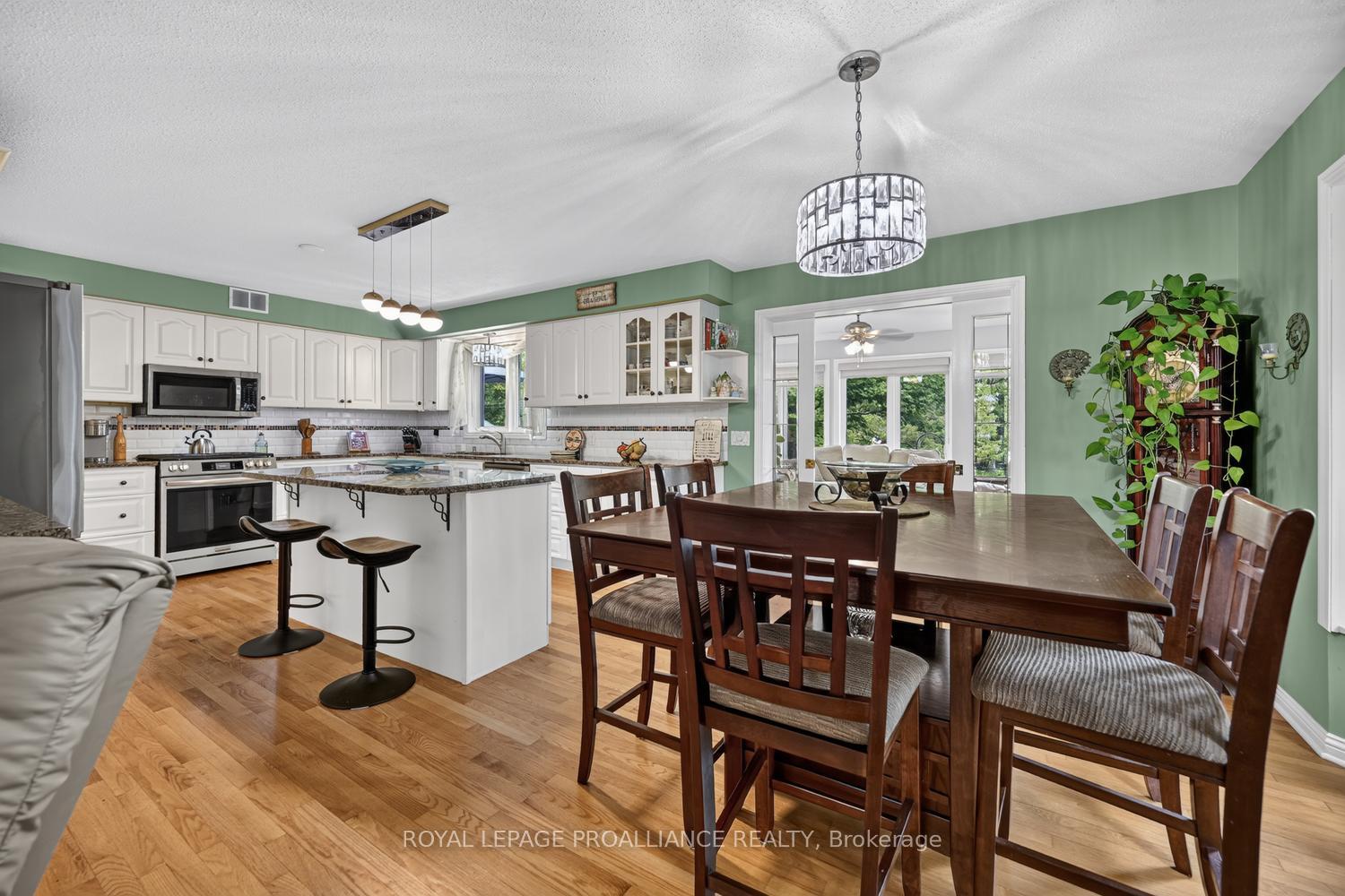 Photo 6 of 132 Kingston Crescent, Prescott, Prescott — HOMEH