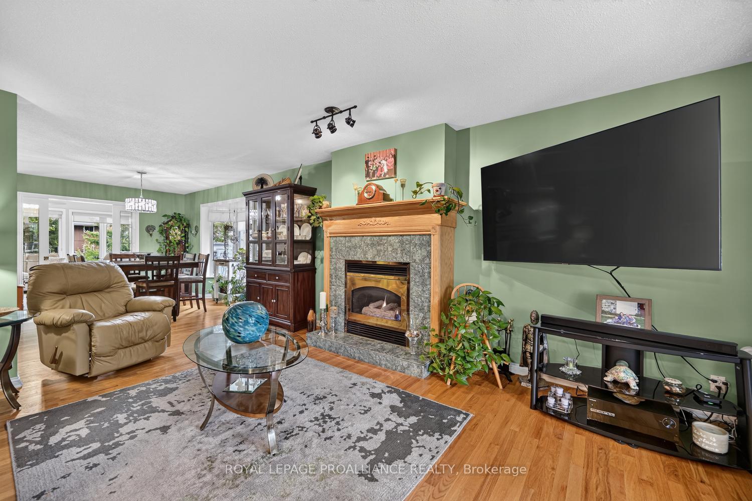 Photo 12 of 132 Kingston Crescent, Prescott, Prescott — HOMEH