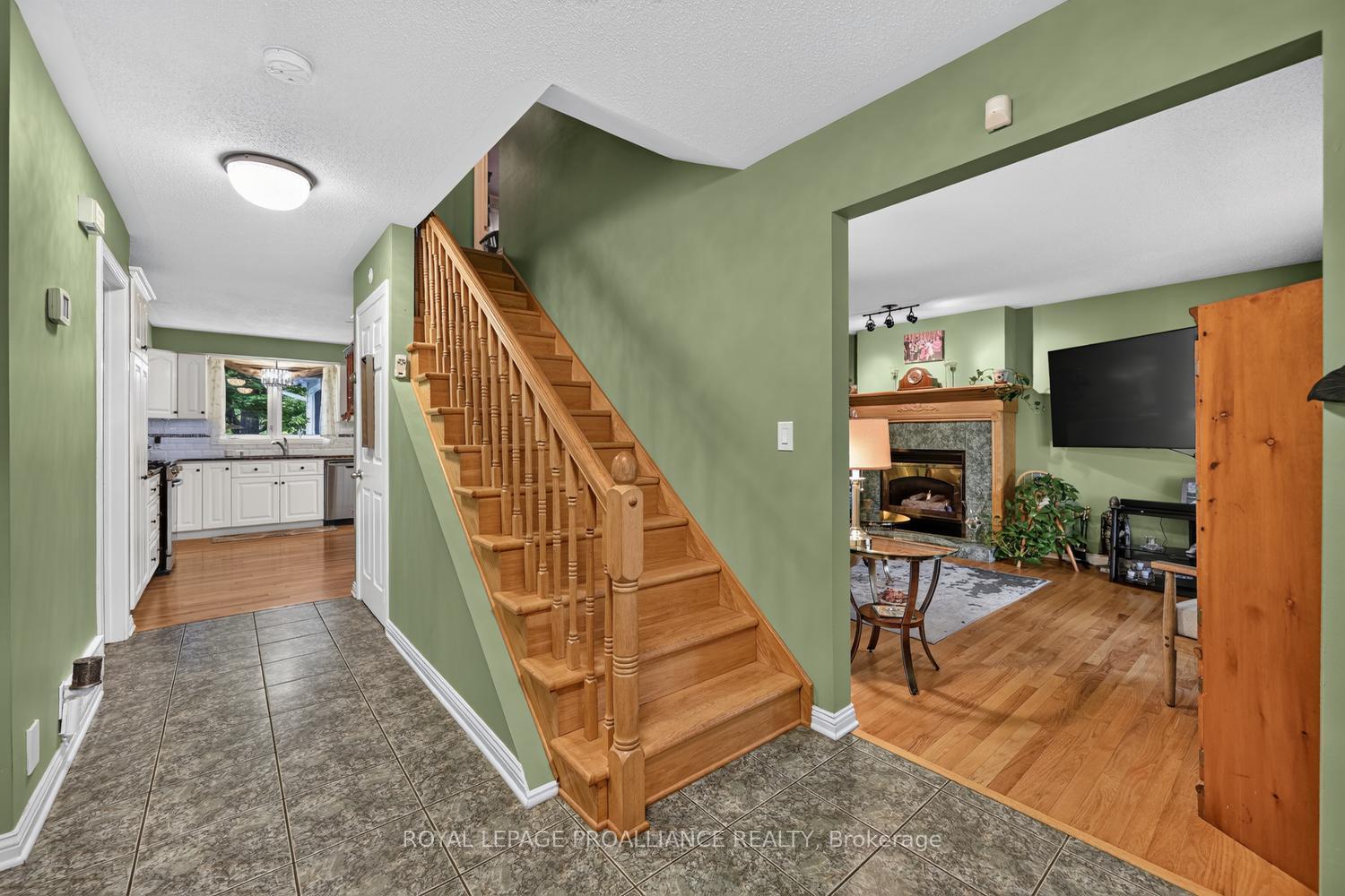 Photo 13 of 132 Kingston Crescent, Prescott, Prescott — HOMEH