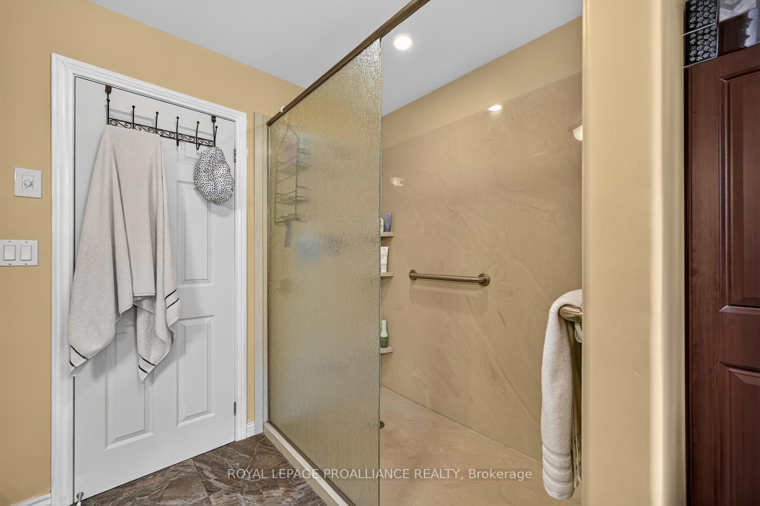 Photo 18 of 132 Kingston Crescent, Prescott, Prescott — HOMEH