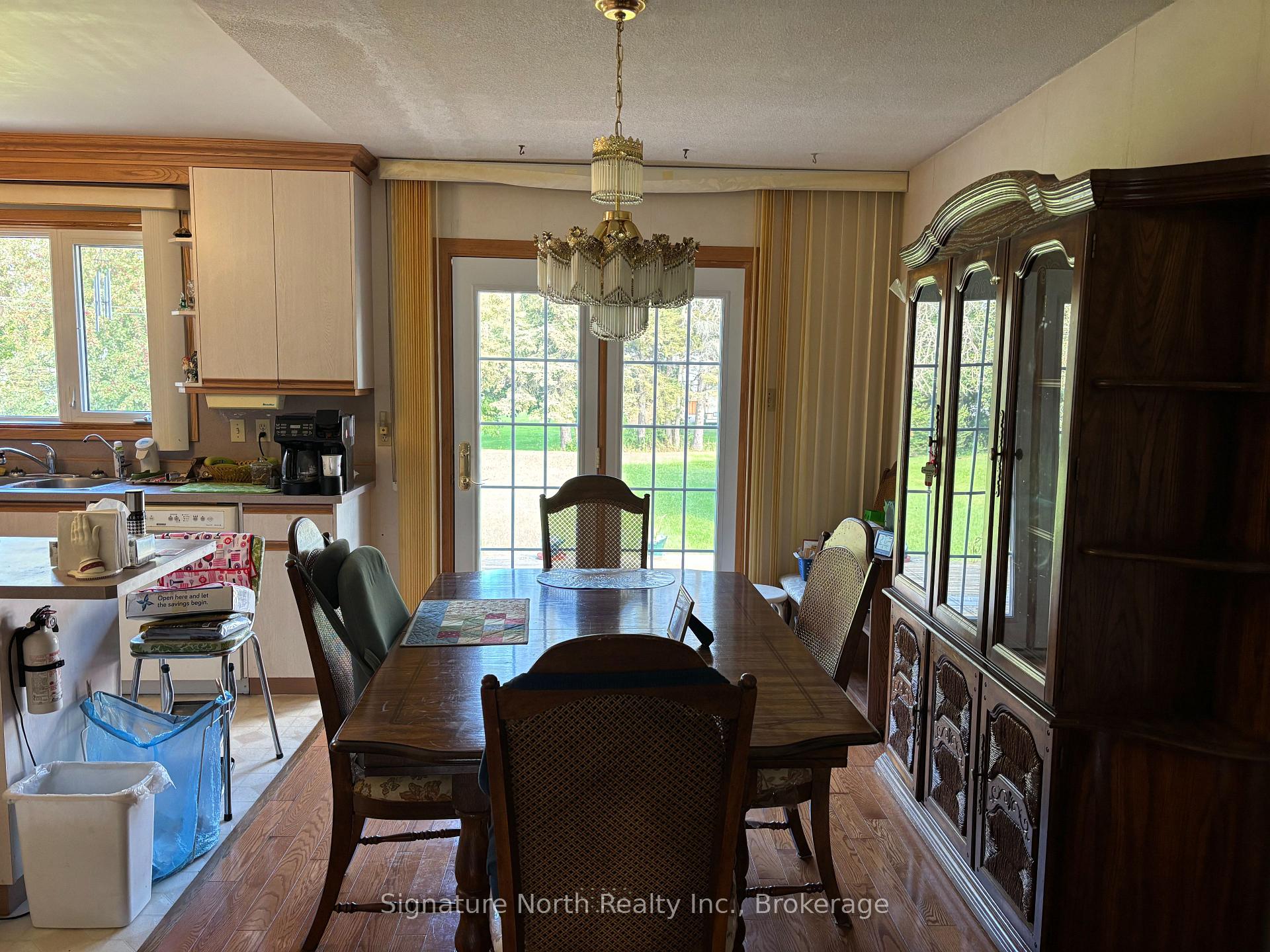 Photo 7 of 2070 Piper Avenue, Thunder Bay, Rosslyn Road — HOMEH