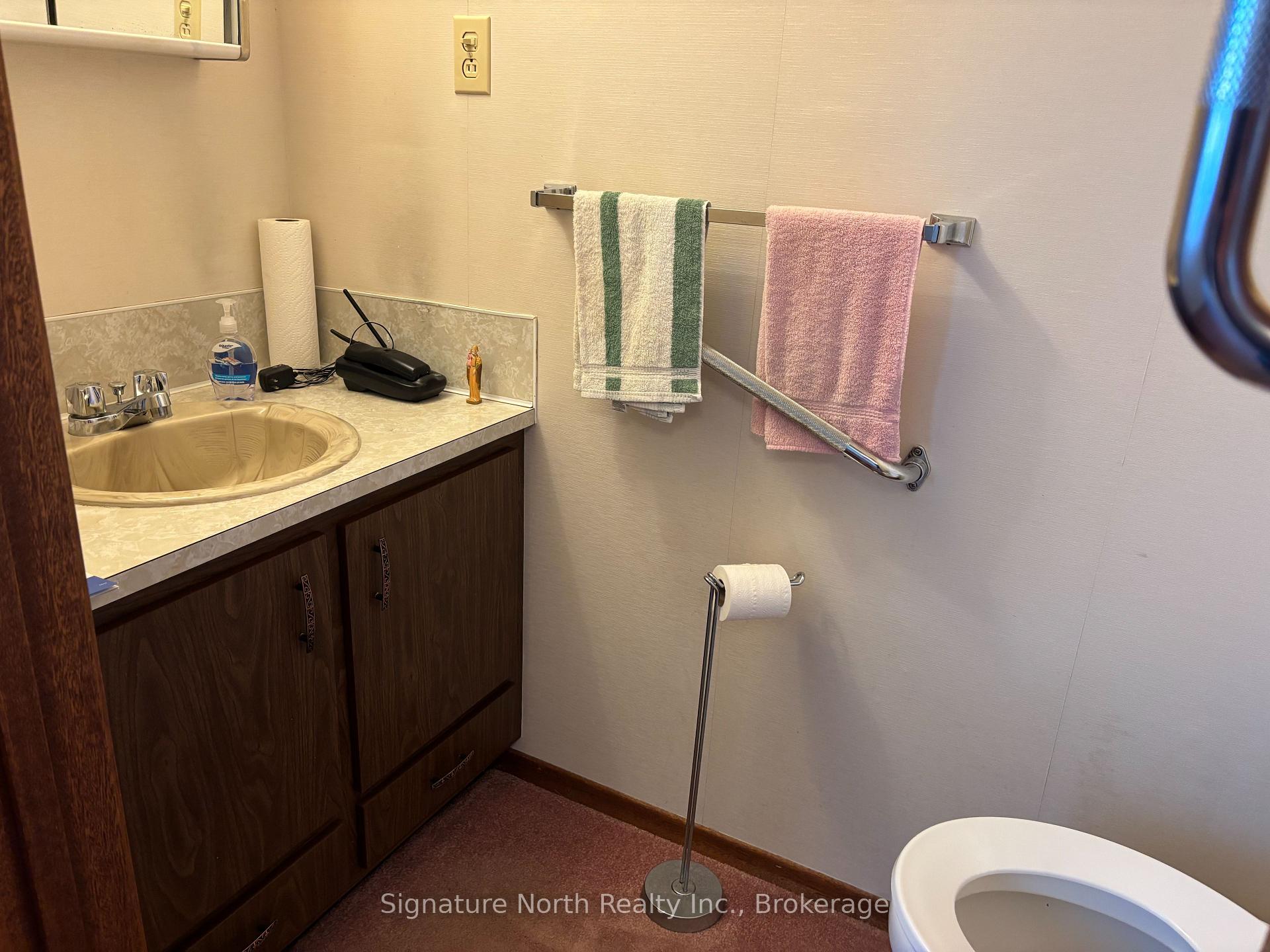 Photo 15 of 2070 Piper Avenue, Thunder Bay, Rosslyn Road — HOMEH