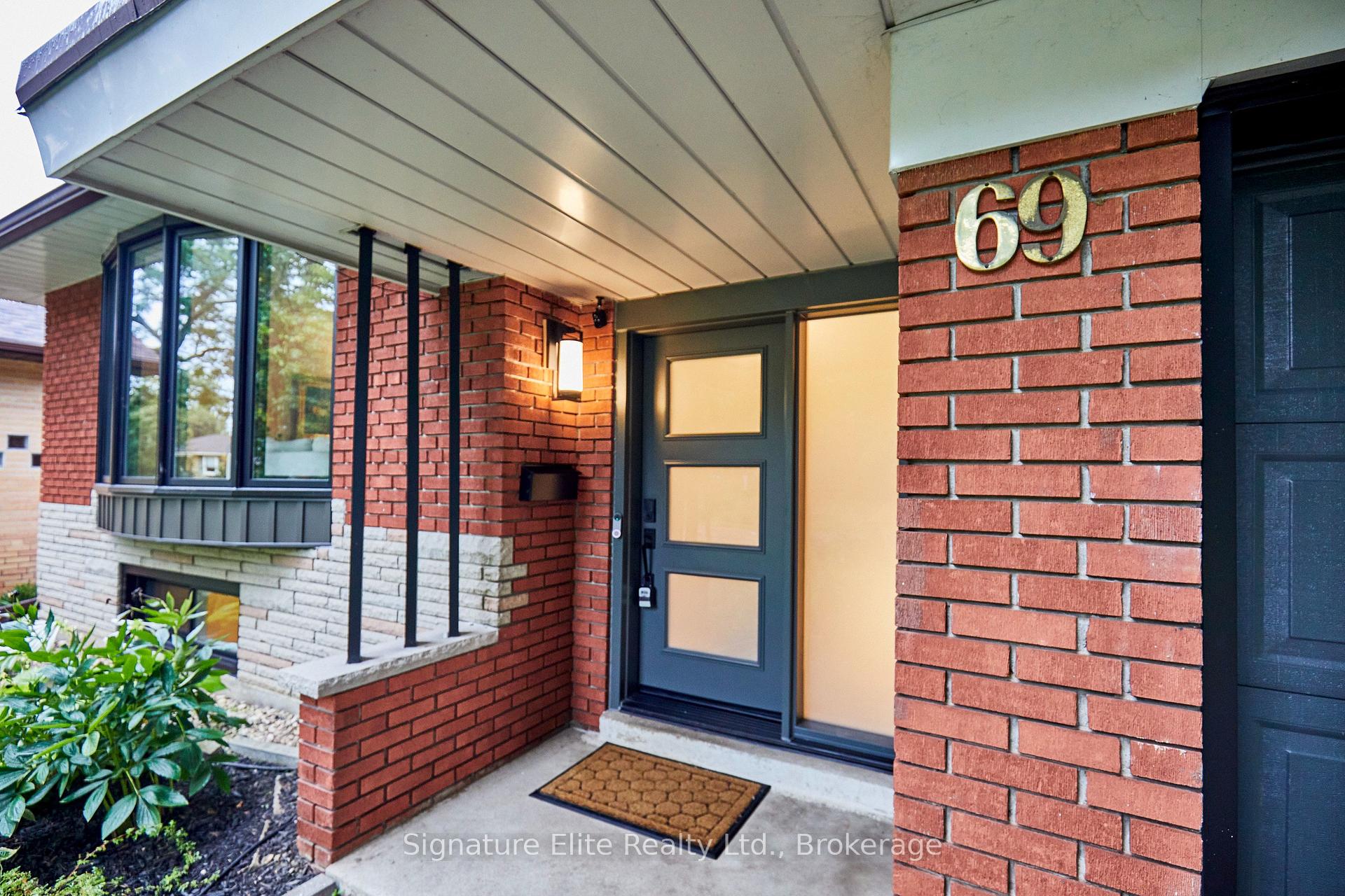 Photo 3 of 69 Regency Square, Scarborough, Guildwood — HOMEH