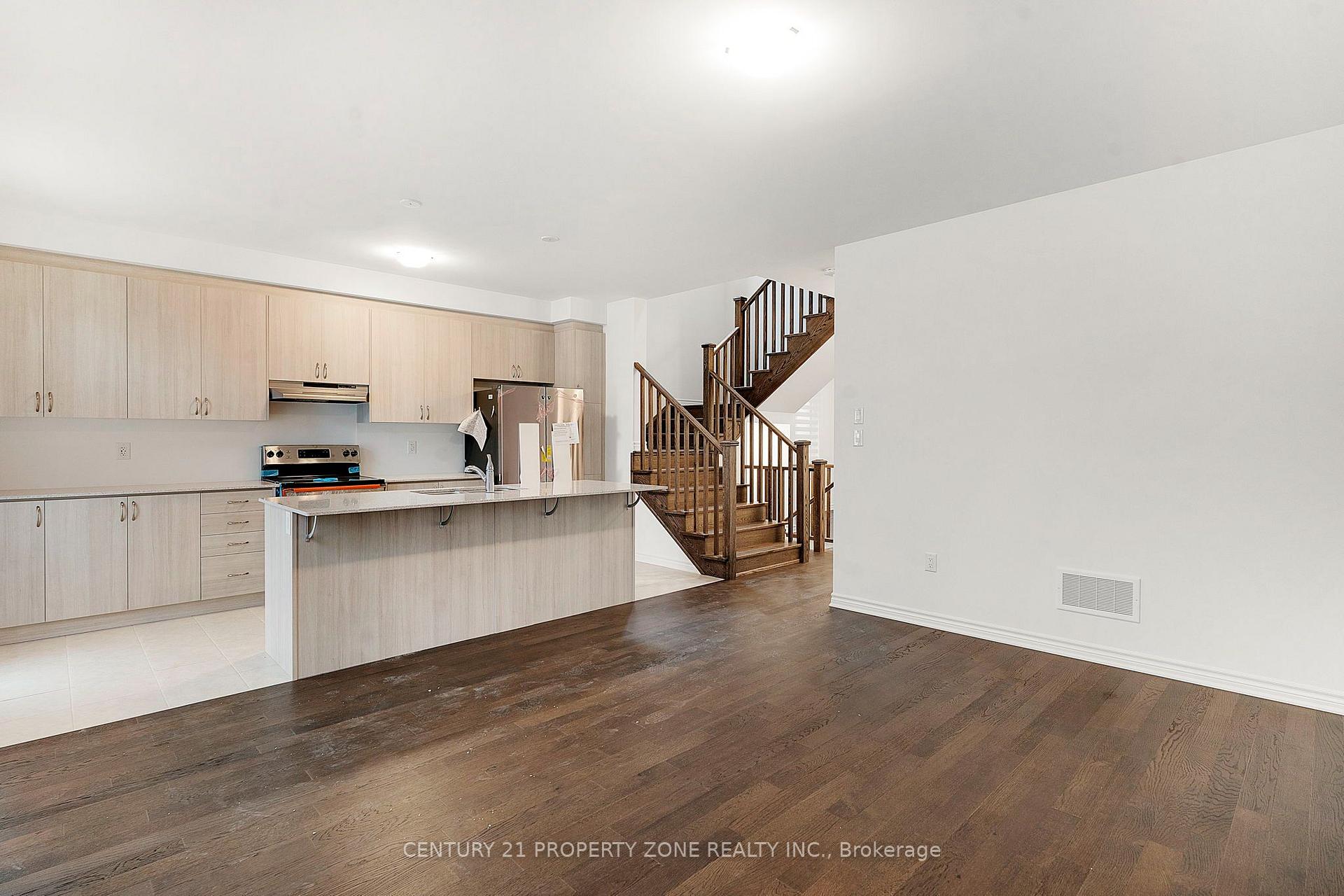 Photo 9 of 1518 Zilio Terrace, Milton, Bowes — HOMEH
