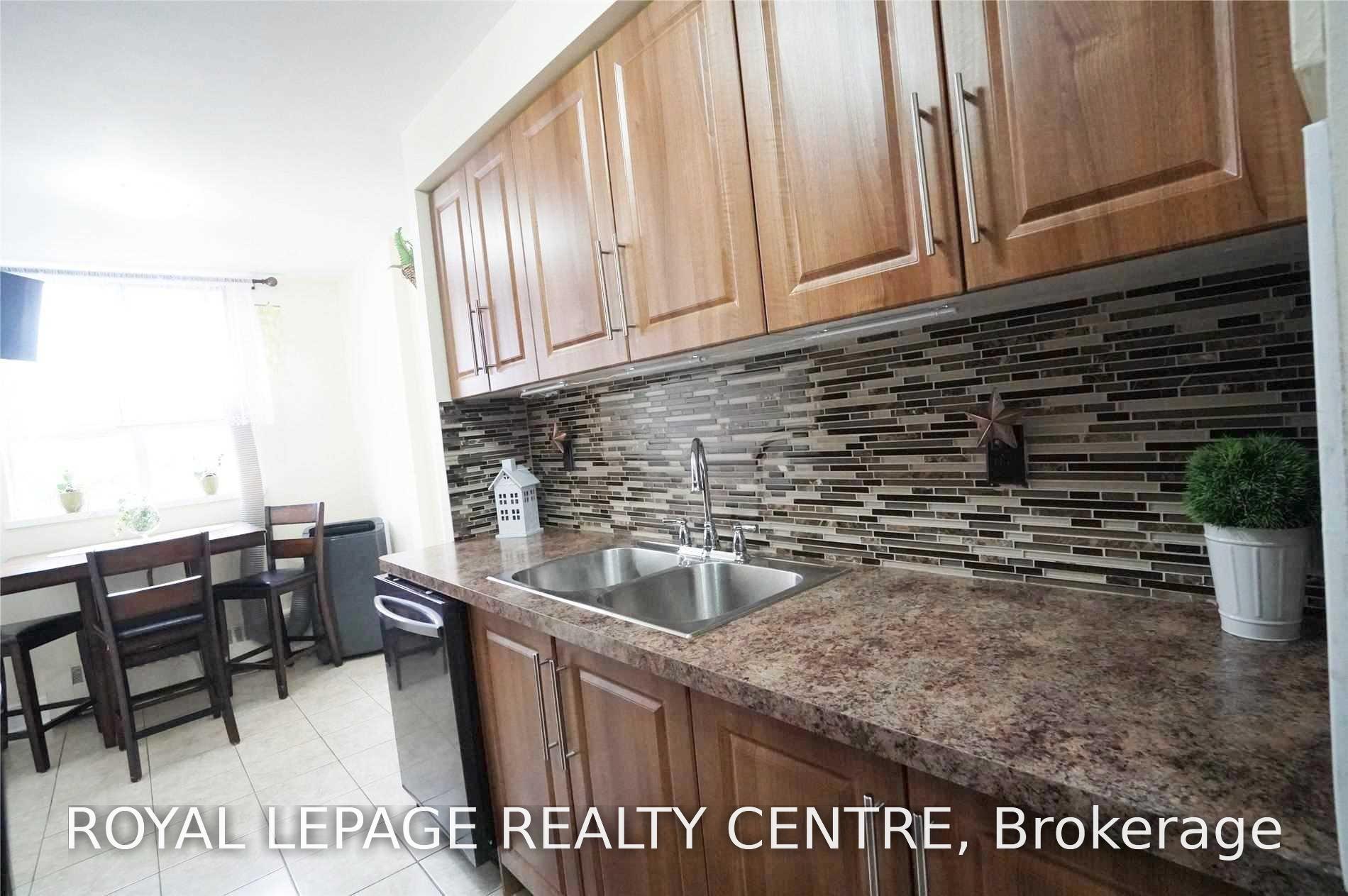 Photo 14 of Unit 504, 1615 Bloor Street E, Mississauga, Applewood — HOMEH