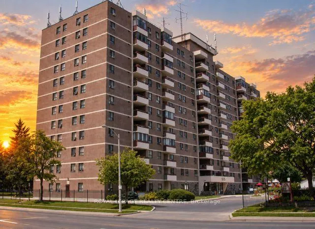 Photo of Unit 504, 1615 Bloor Street E