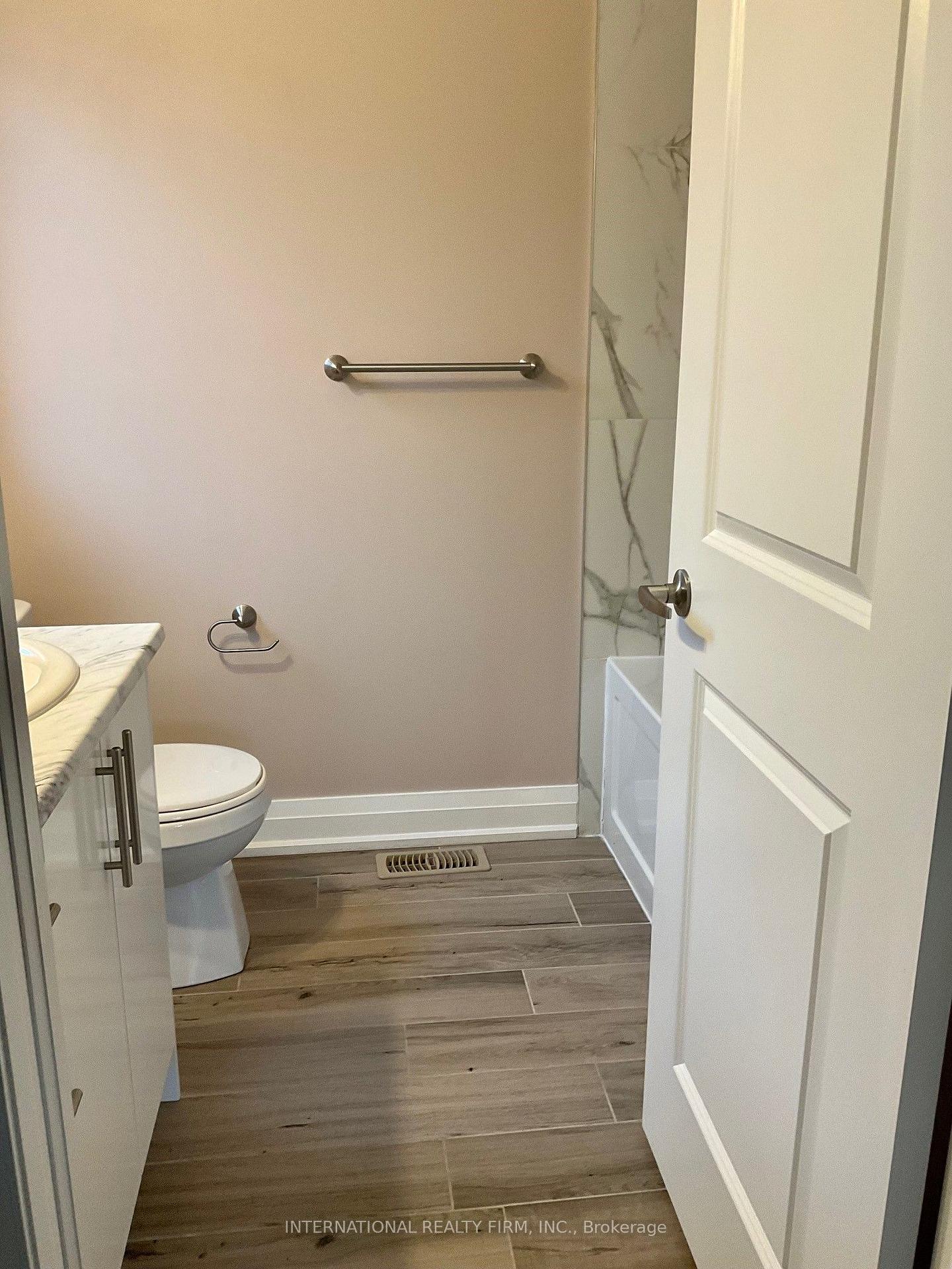 Photo 14 of 50 Alcorn Drive, Kawartha Lakes, Lindsay — HOMEH