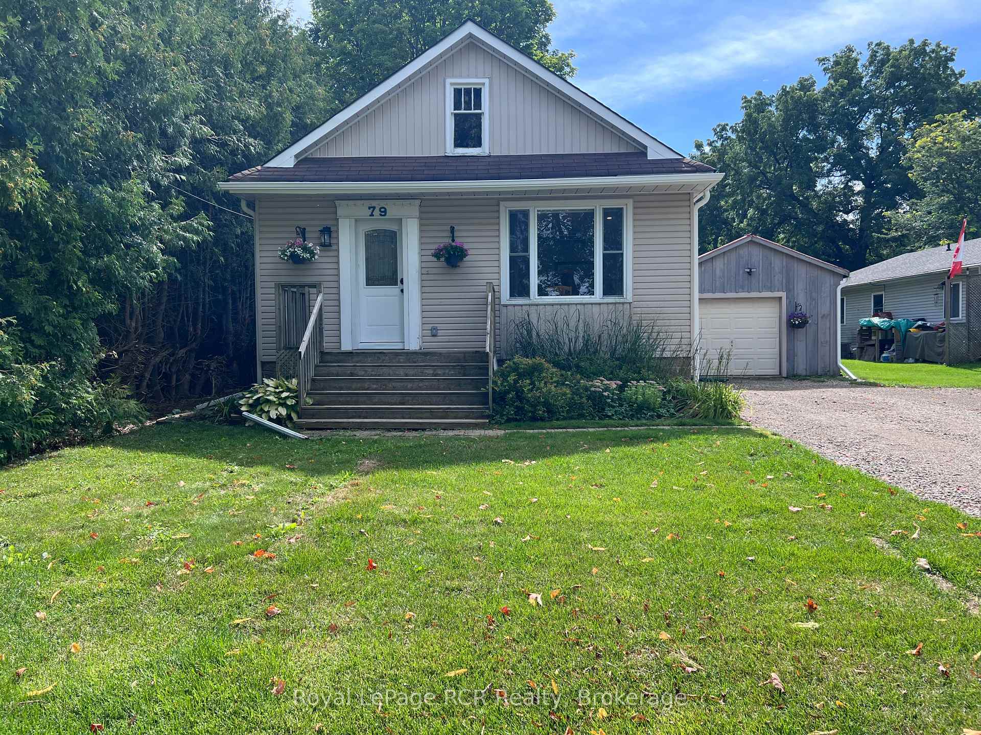 Photo of 79 Elma Street S