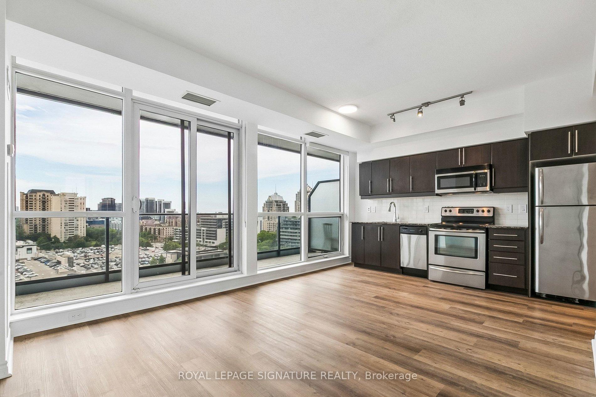 Photo 2 of Unit 923, 2885 Bayview Avenue, North York, Bayview Village — HOMEH