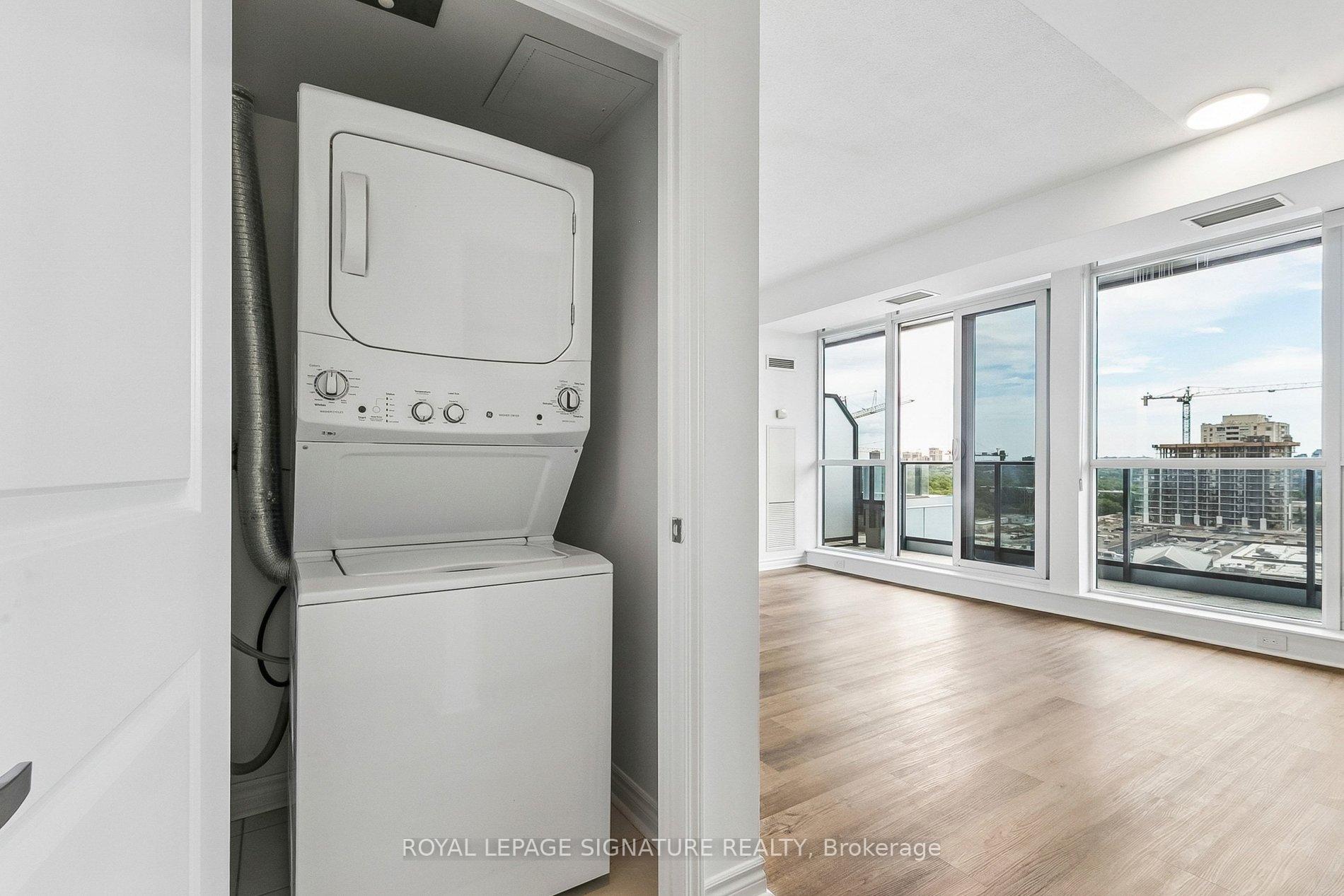 Photo 15 of Unit 923, 2885 Bayview Avenue, North York, Bayview Village — HOMEH