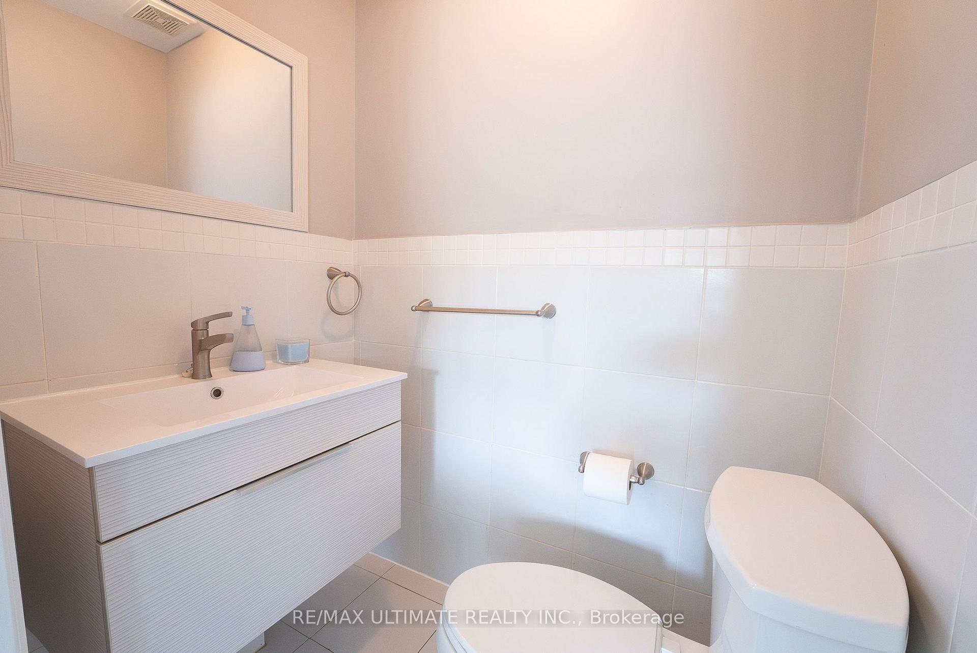 Photo 24 of 130 Thistle Down Boulevard, Etobicoke, Thistletown-Beaumonde Heights — HOMEH