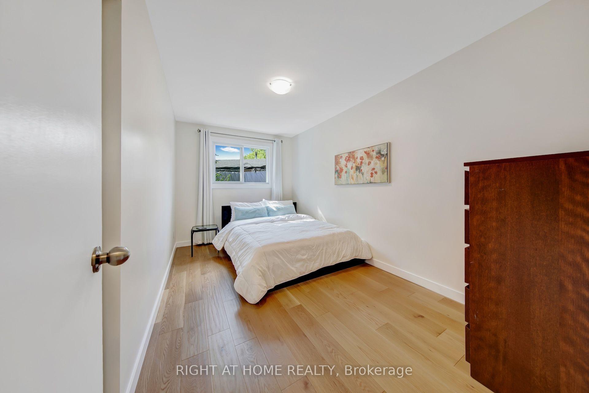 Photo 20 of 305 Daleside Place N, Waterloo, Lakeshore Village — HOMEH