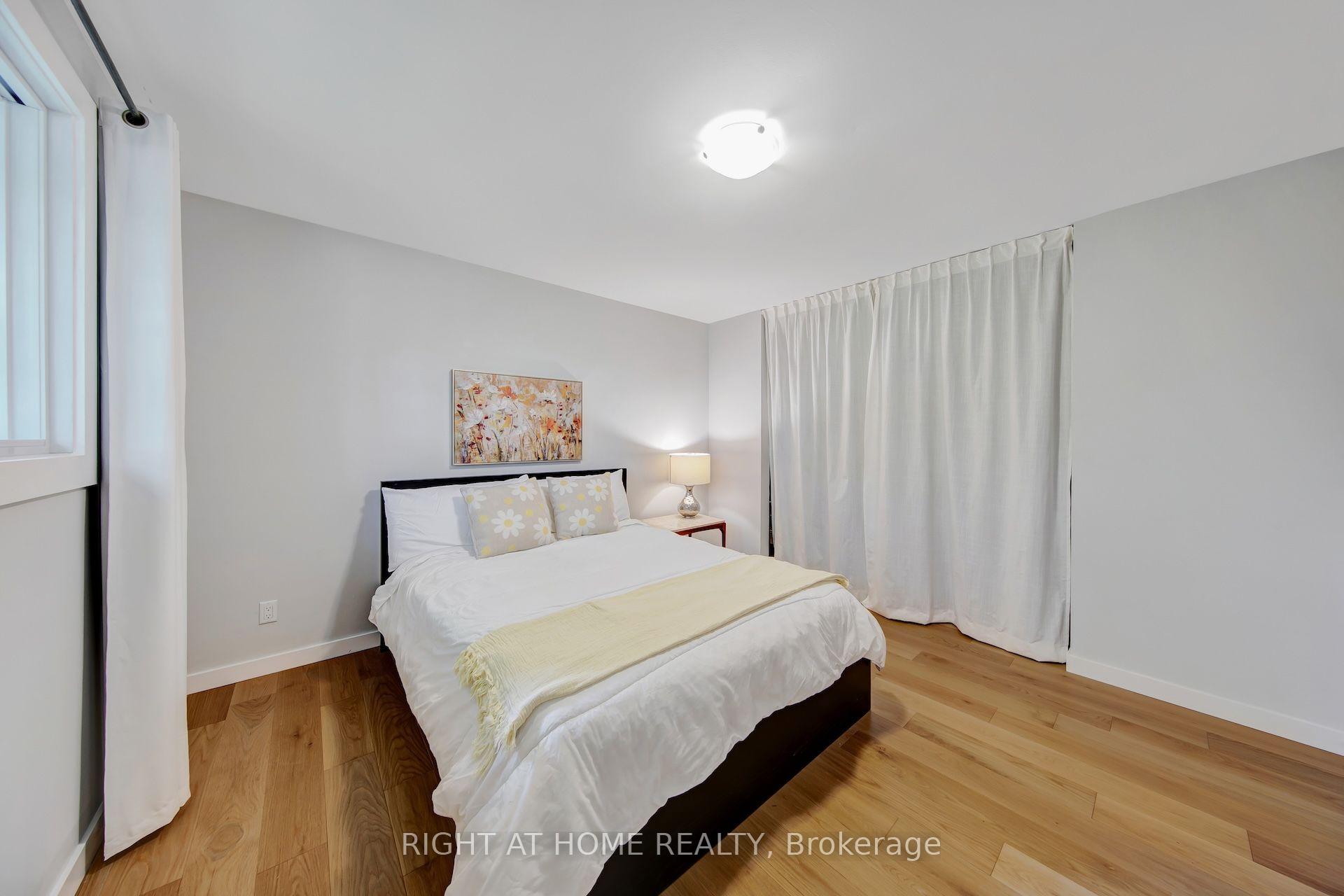 Photo 21 of 305 Daleside Place N, Waterloo, Lakeshore Village — HOMEH