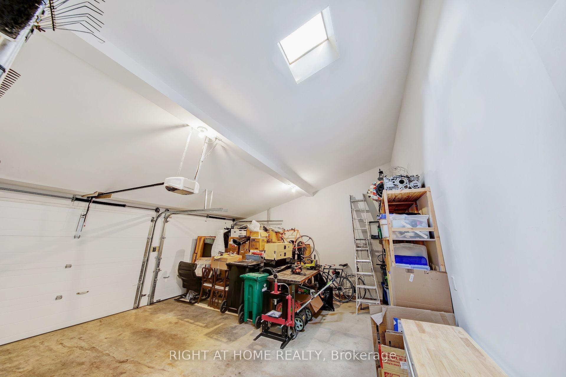 Photo 24 of 305 Daleside Place N, Waterloo, Lakeshore Village — HOMEH
