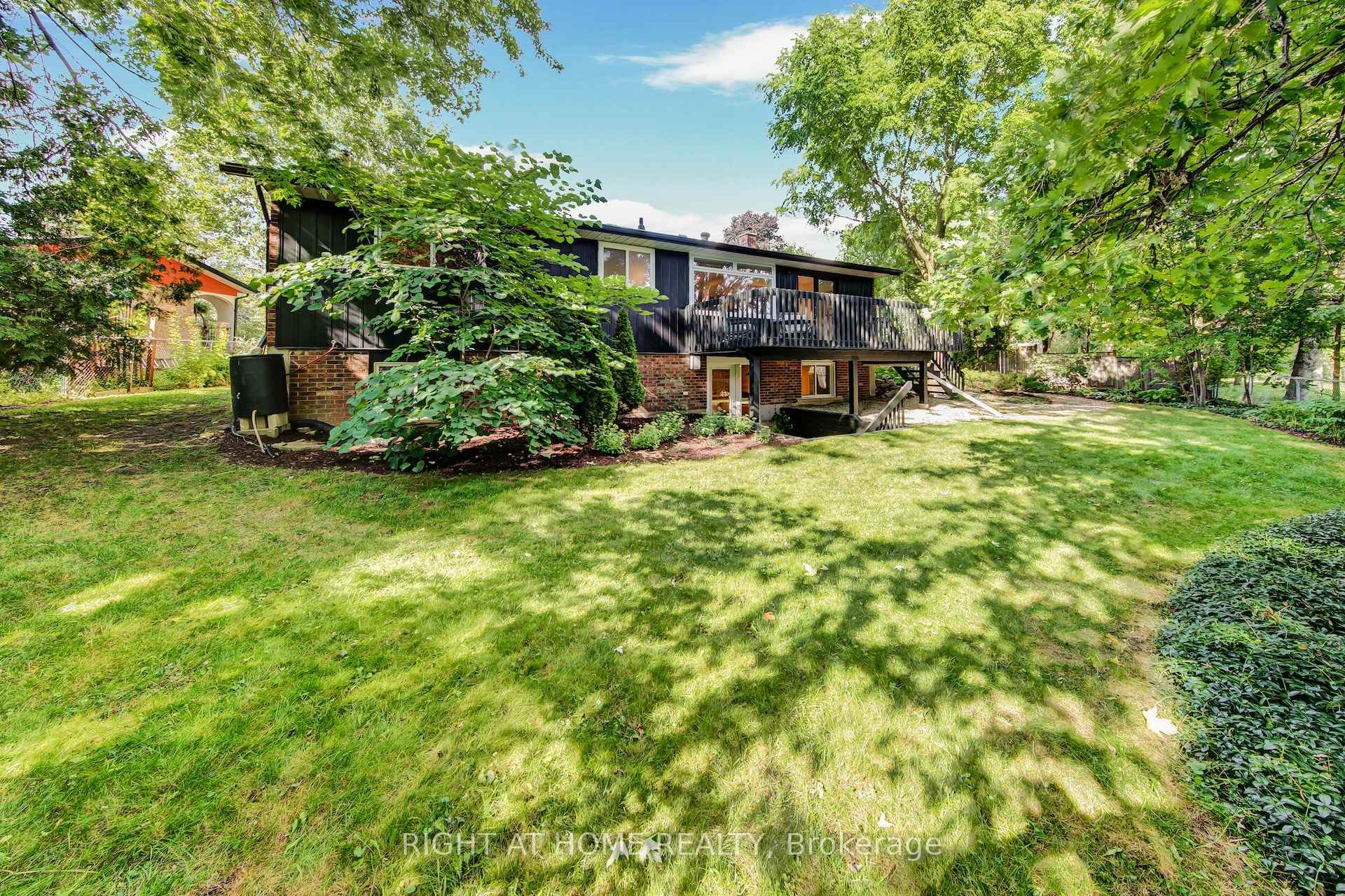 Photo 28 of 305 Daleside Place N, Waterloo, Lakeshore Village — HOMEH