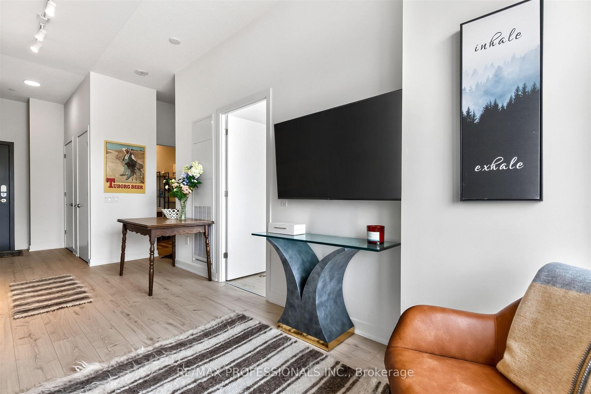 Photo 15 of Unit 604, 9 Tecumseth Street, Toronto, Niagara — HOMEH