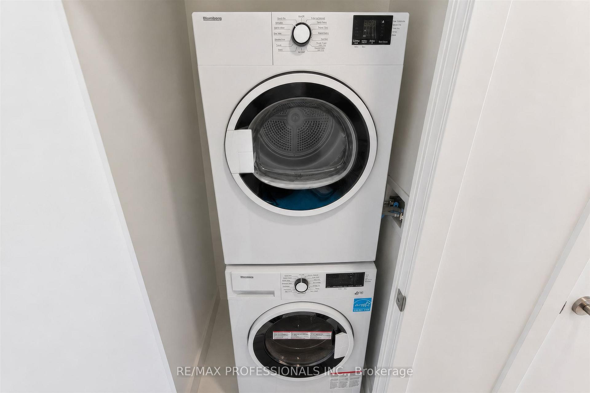 Photo 23 of Unit 604, 9 Tecumseth Street, Toronto, Niagara — HOMEH