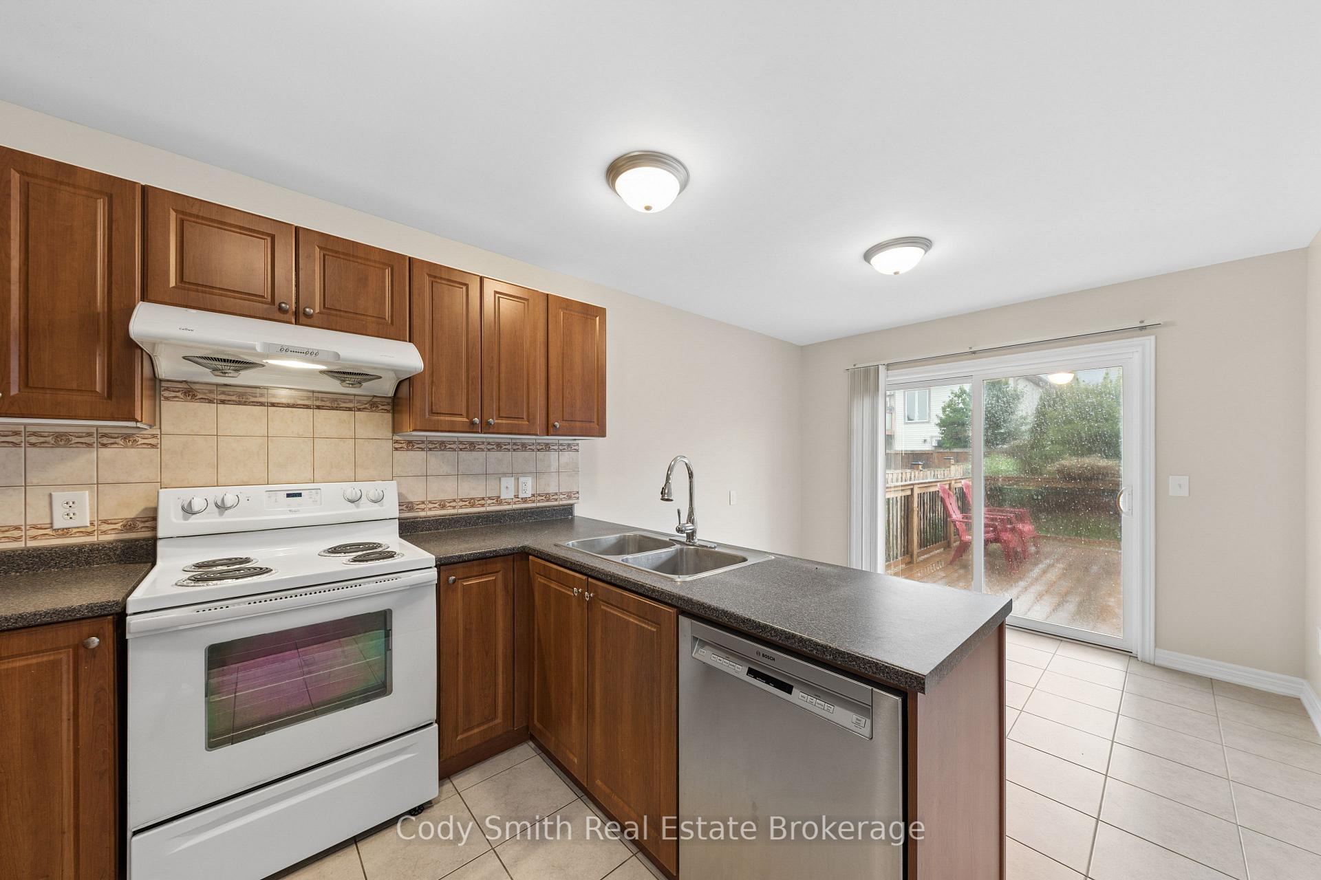 Photo 13 of 88 Pearl Drive, Orillia — HOMEH