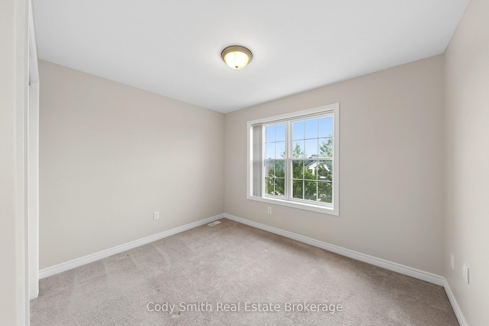 Photo 16 of 88 Pearl Drive, Orillia — HOMEH
