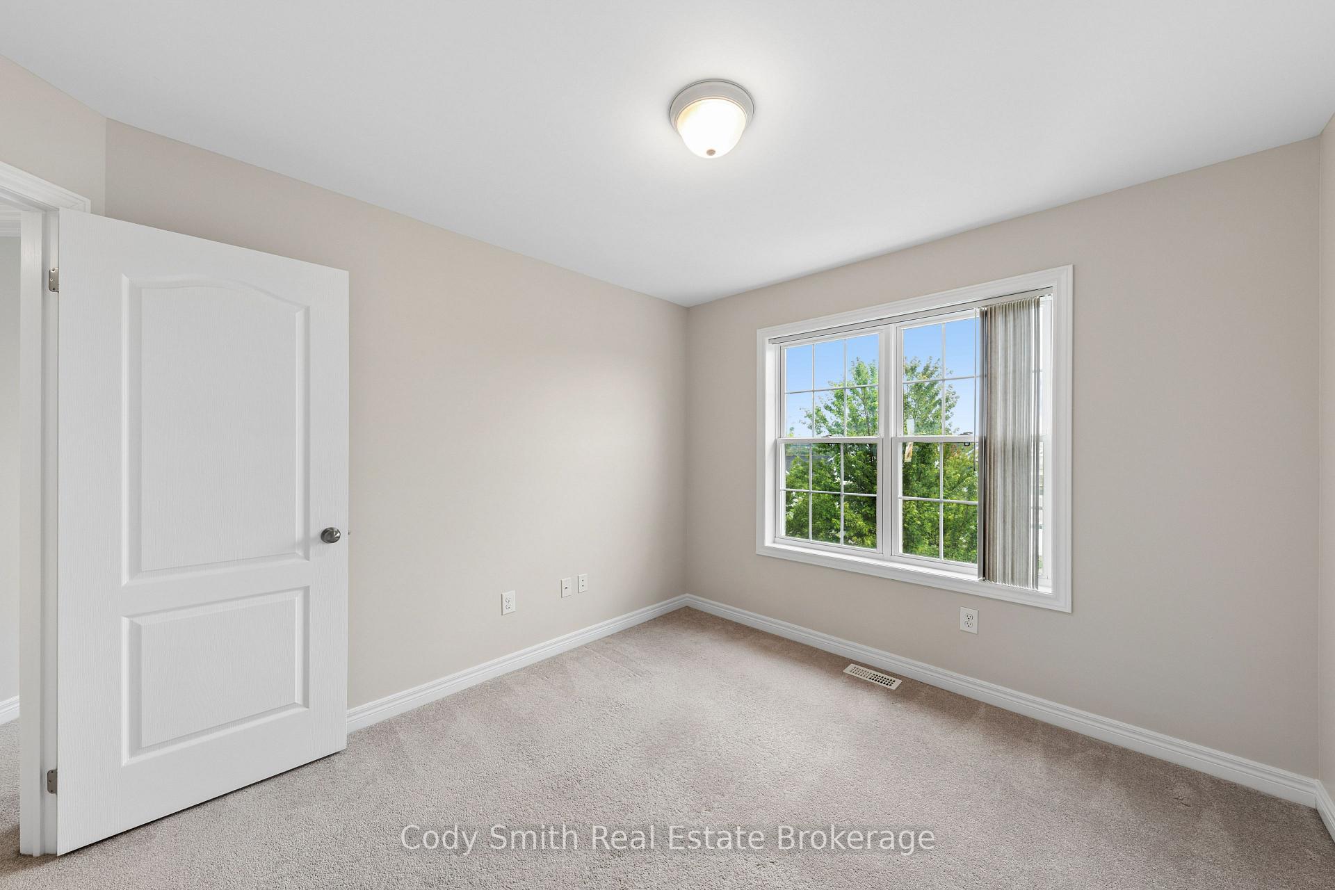 Photo 23 of 88 Pearl Drive, Orillia — HOMEH