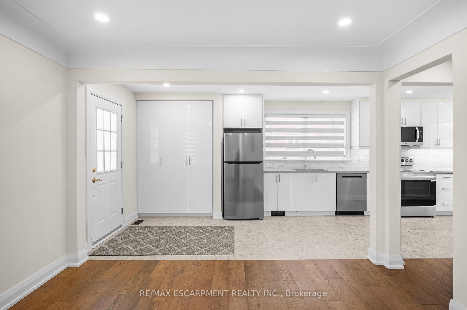 Photo 6 of 723 Hager Avenue, Burlington, Brant — HOMEH