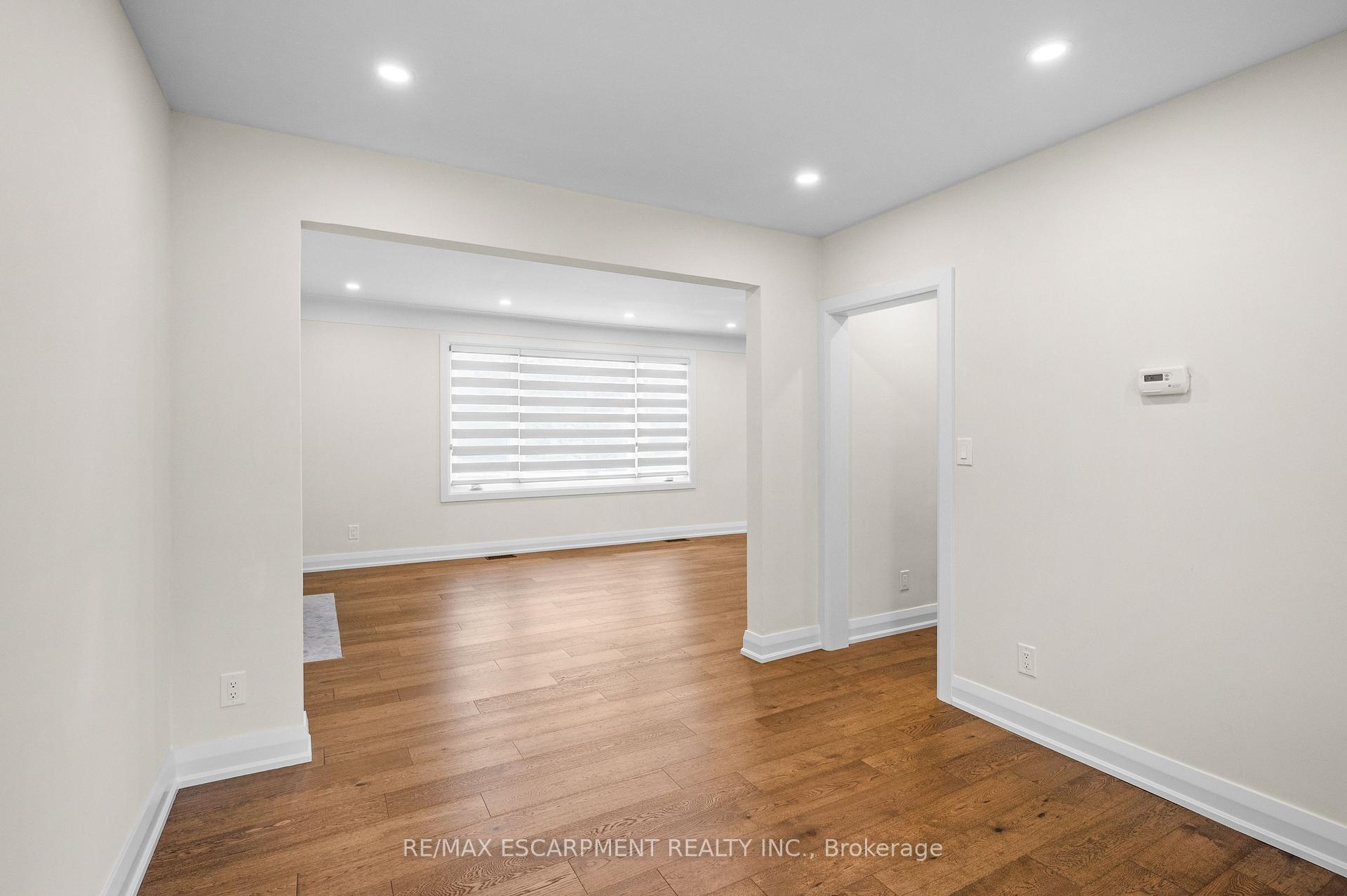 Photo 16 of 723 Hager Avenue, Burlington, Brant — HOMEH