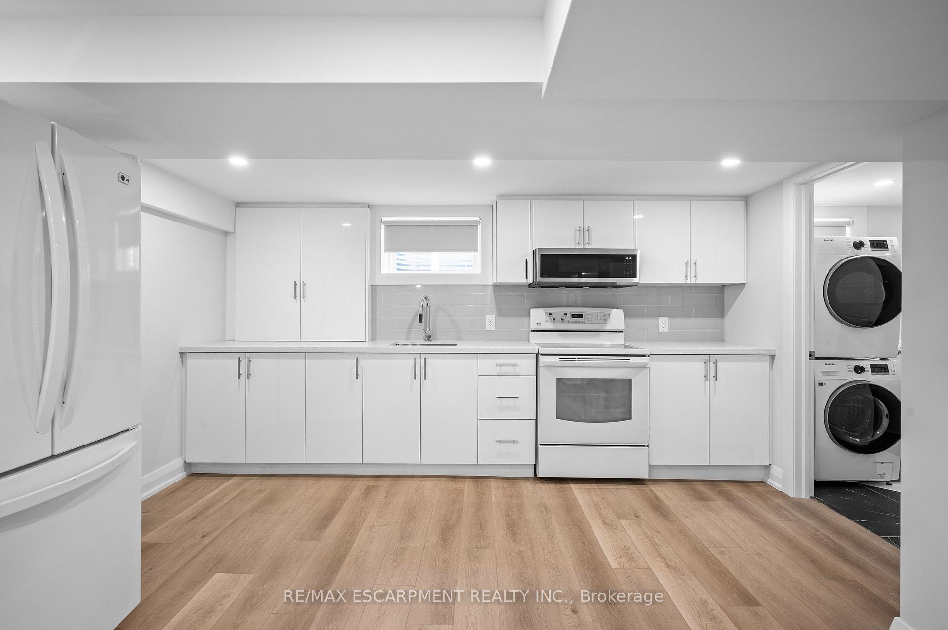 Photo 31 of 723 Hager Avenue, Burlington, Brant — HOMEH