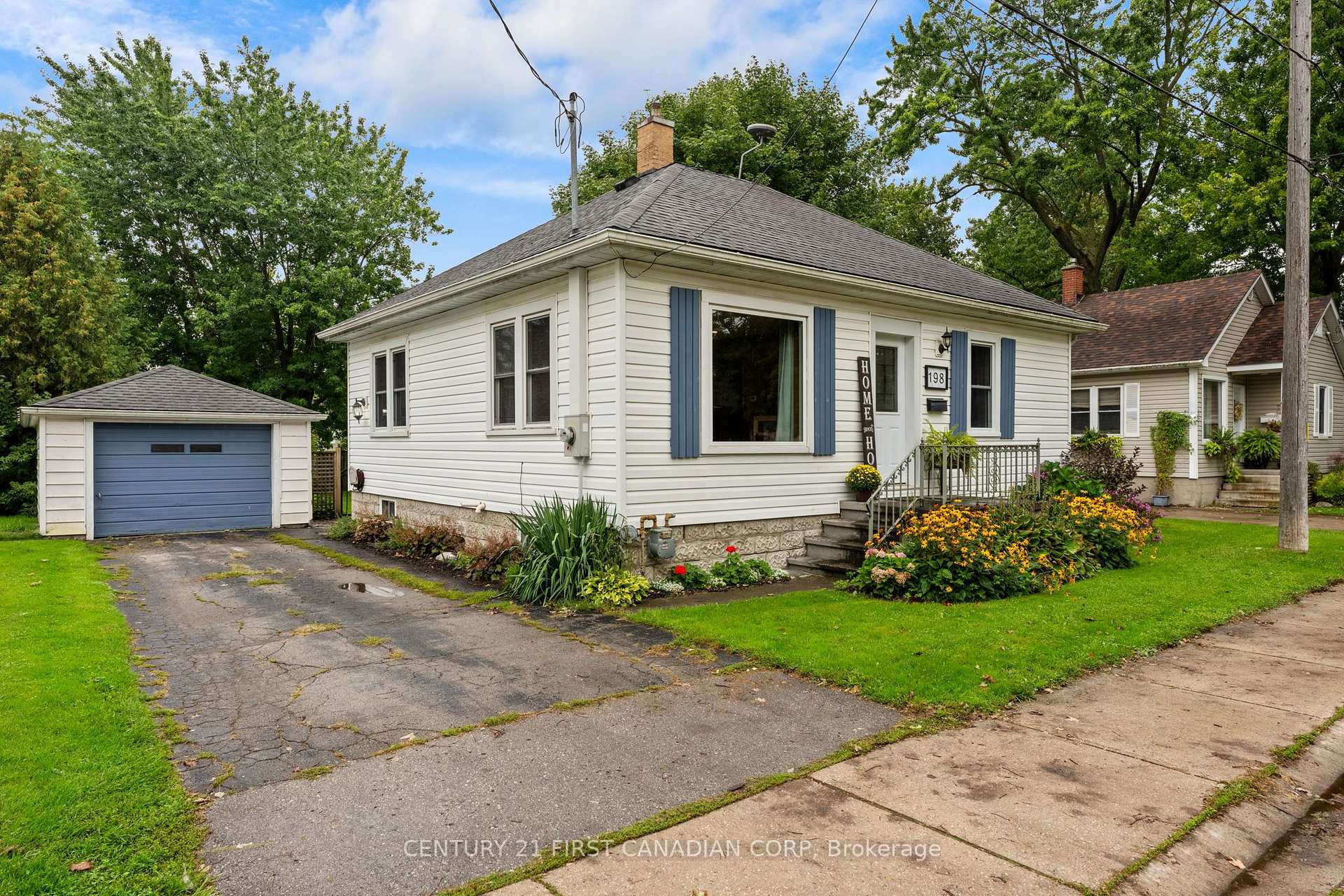Front of 198 Trafalgar Street