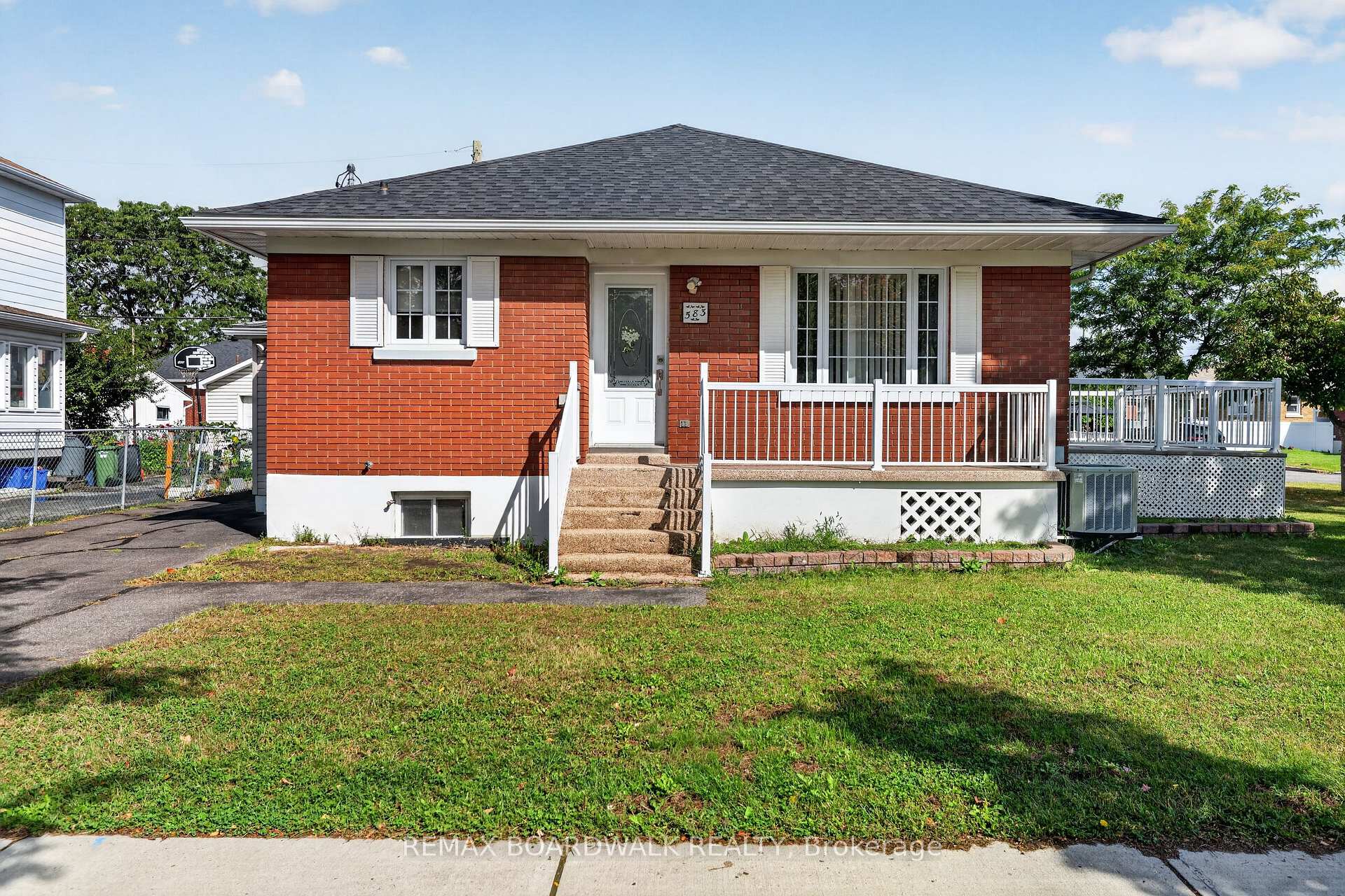 Photo 1 of 583 Donald Street, Ottawa, Overbrook/Castle Heights — HOMEH