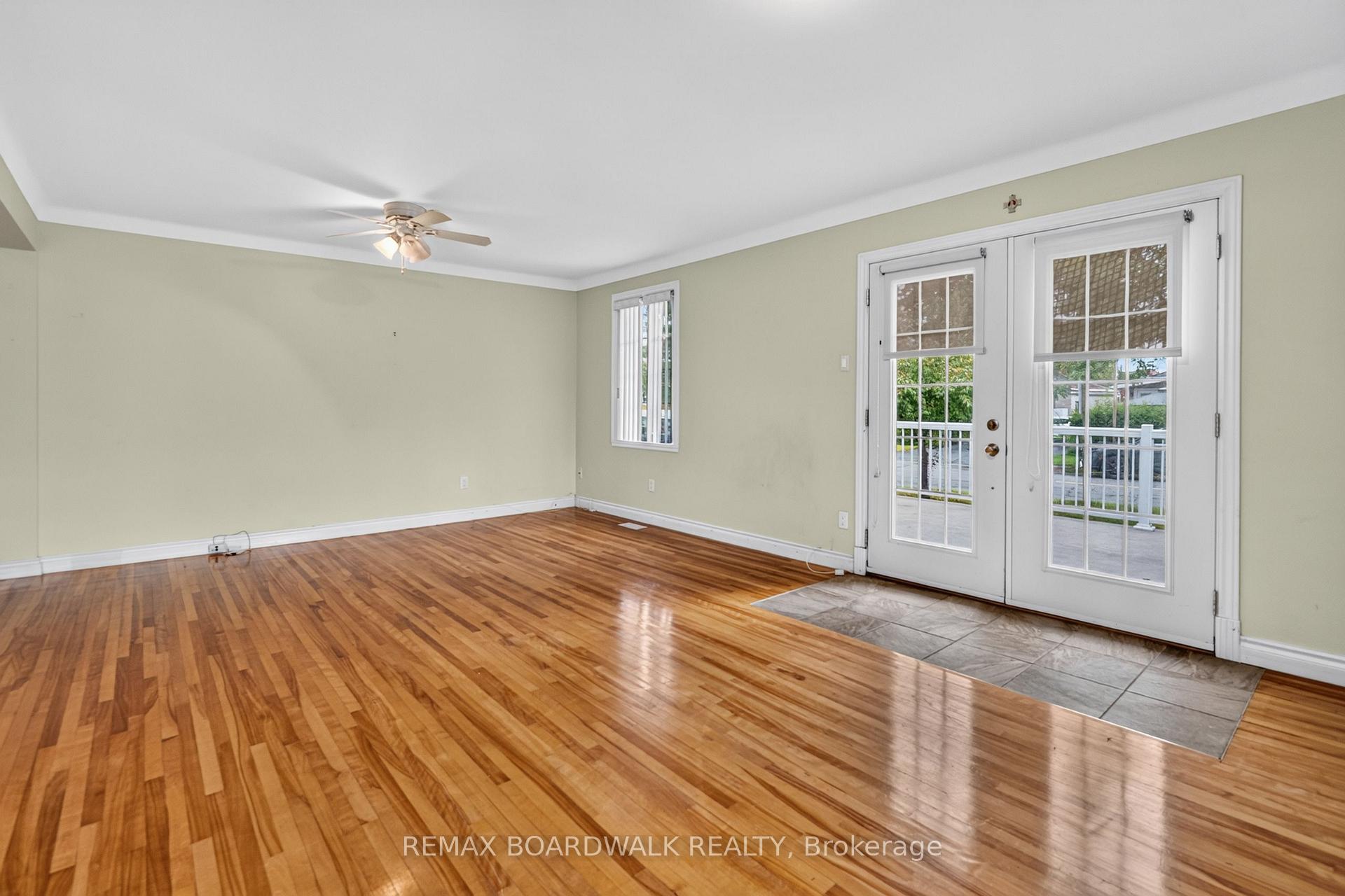 Photo 16 of 583 Donald Street, Ottawa, Overbrook/Castle Heights — HOMEH