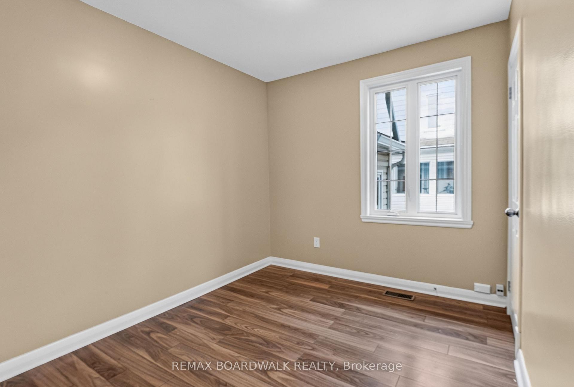 Photo 21 of 583 Donald Street, Ottawa, Overbrook/Castle Heights — HOMEH