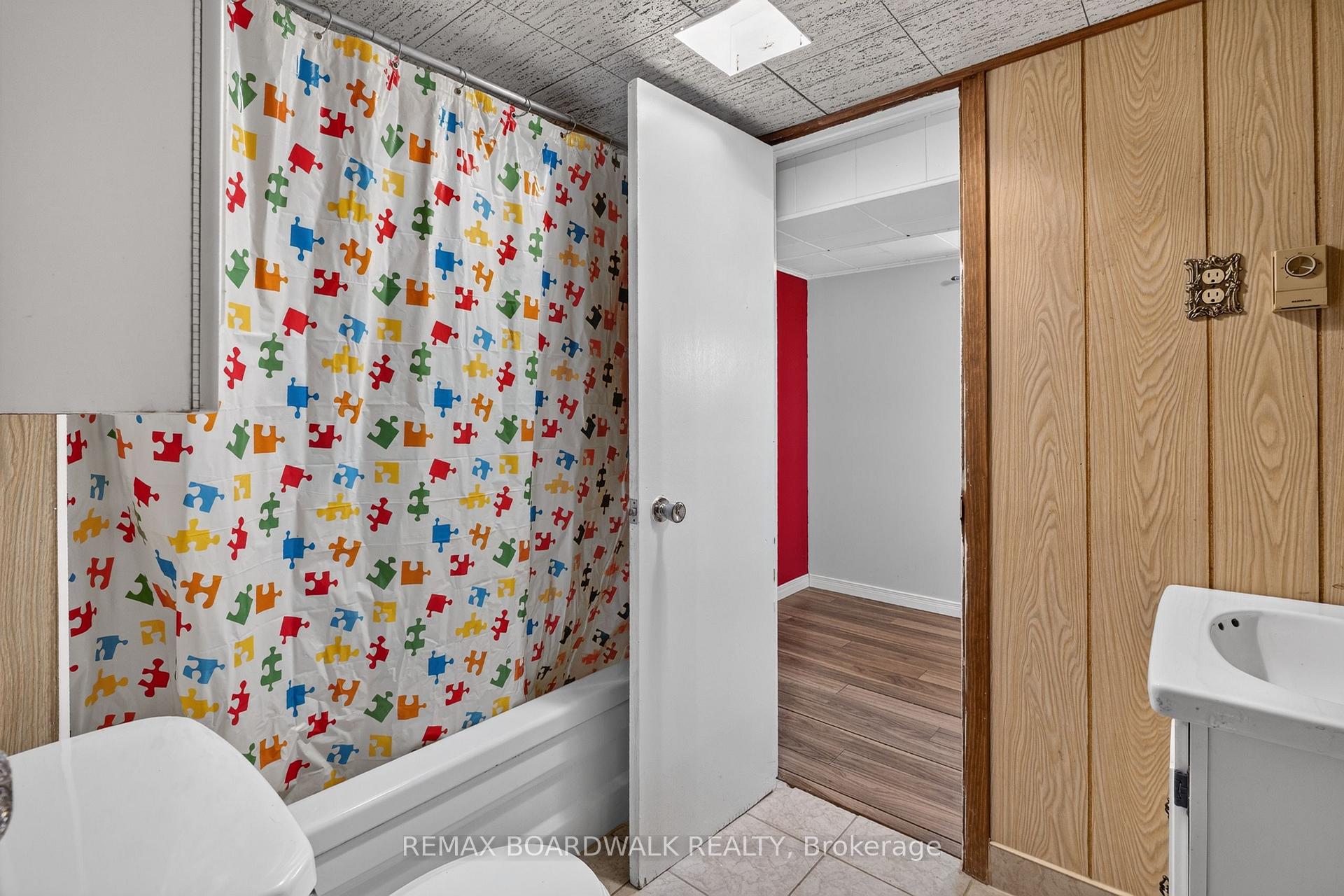 Photo 33 of 583 Donald Street, Ottawa, Overbrook/Castle Heights — HOMEH