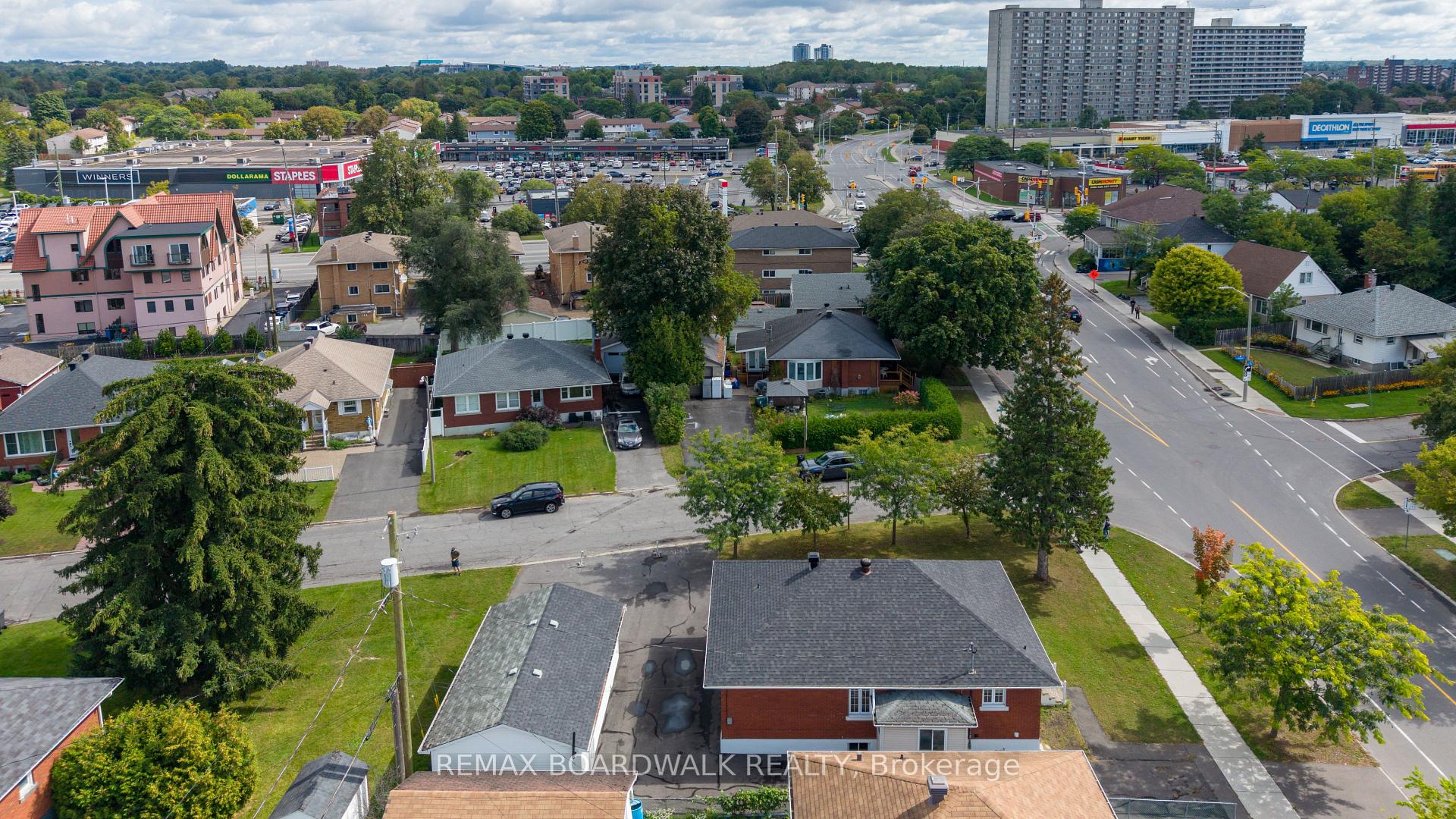 Photo 43 of 583 Donald Street, Ottawa, Overbrook/Castle Heights — HOMEH