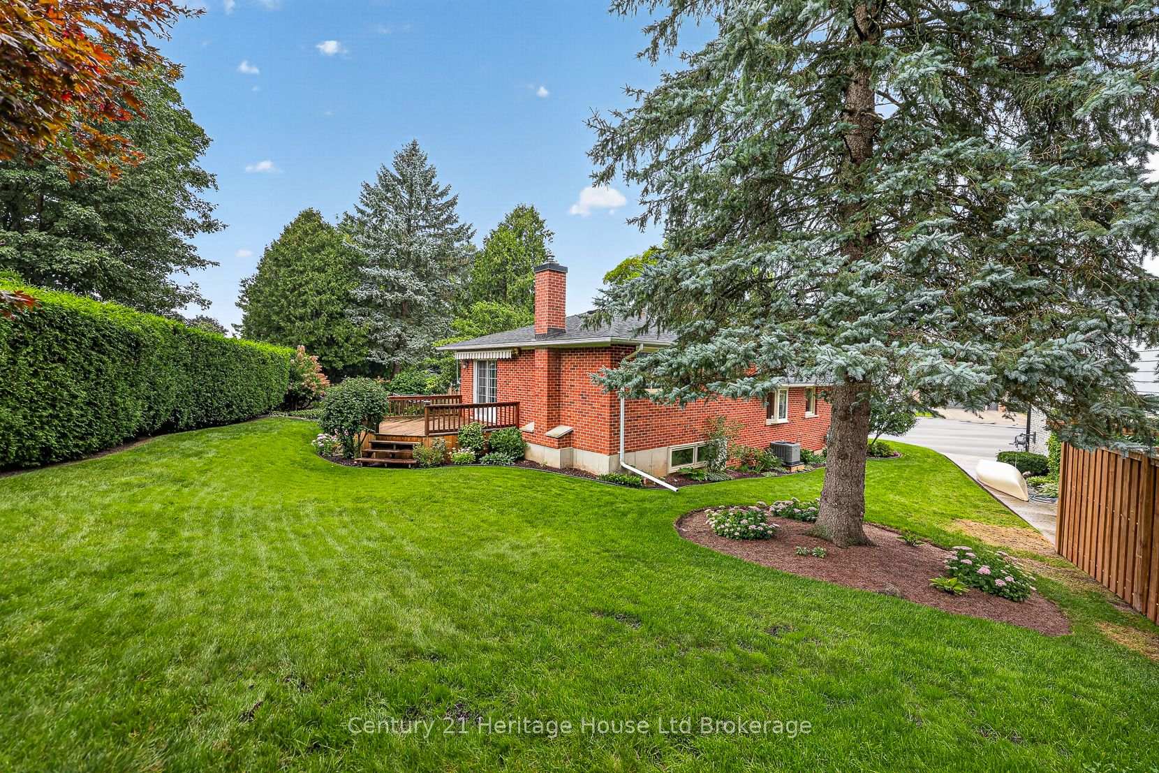 Photo 6 of 27 Silcox Place, Woodstock, Woodstock - North — HOMEH